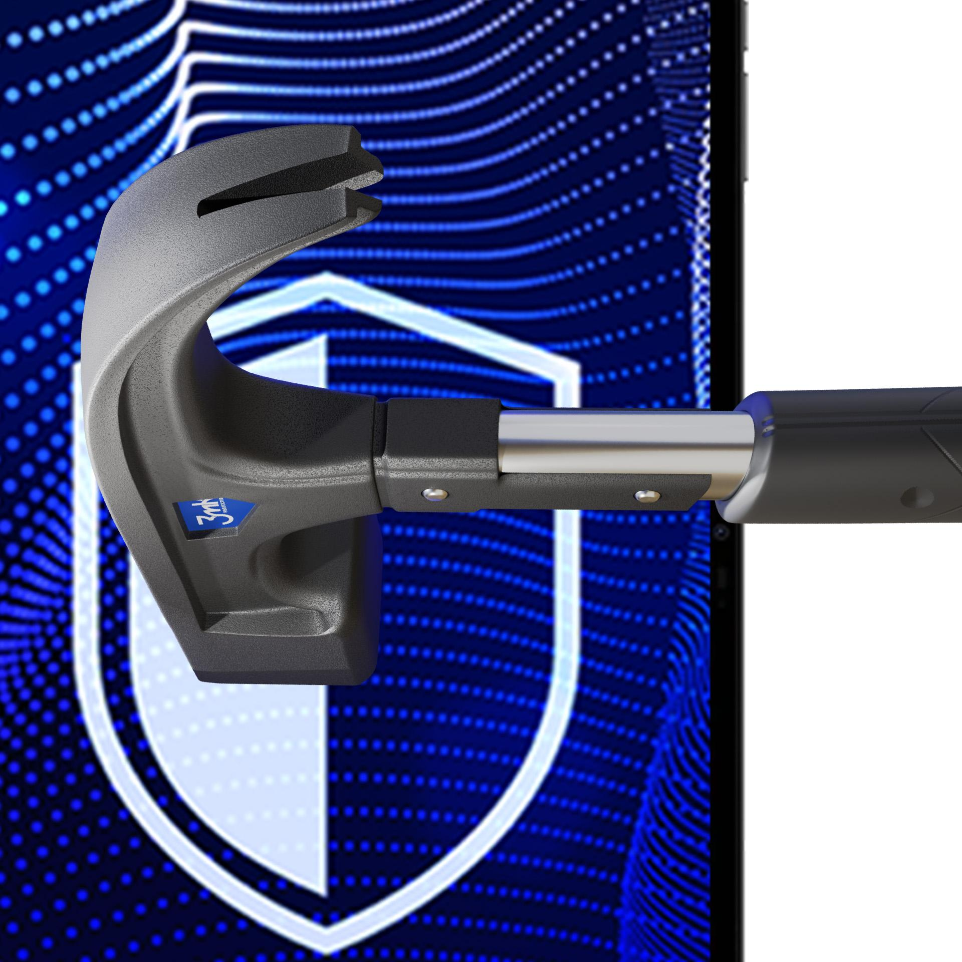 Młotek uderza w ekran telefonu. Ekran ma grafikę tarczy. Tło jest niebieskie ze wzorem.