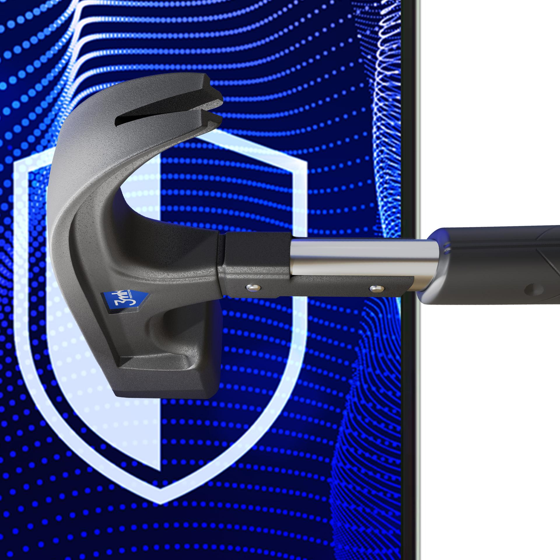 Młotek zaraz uderzy w ekran. Ekran ma ikonę tarczy na niebieskim tle.