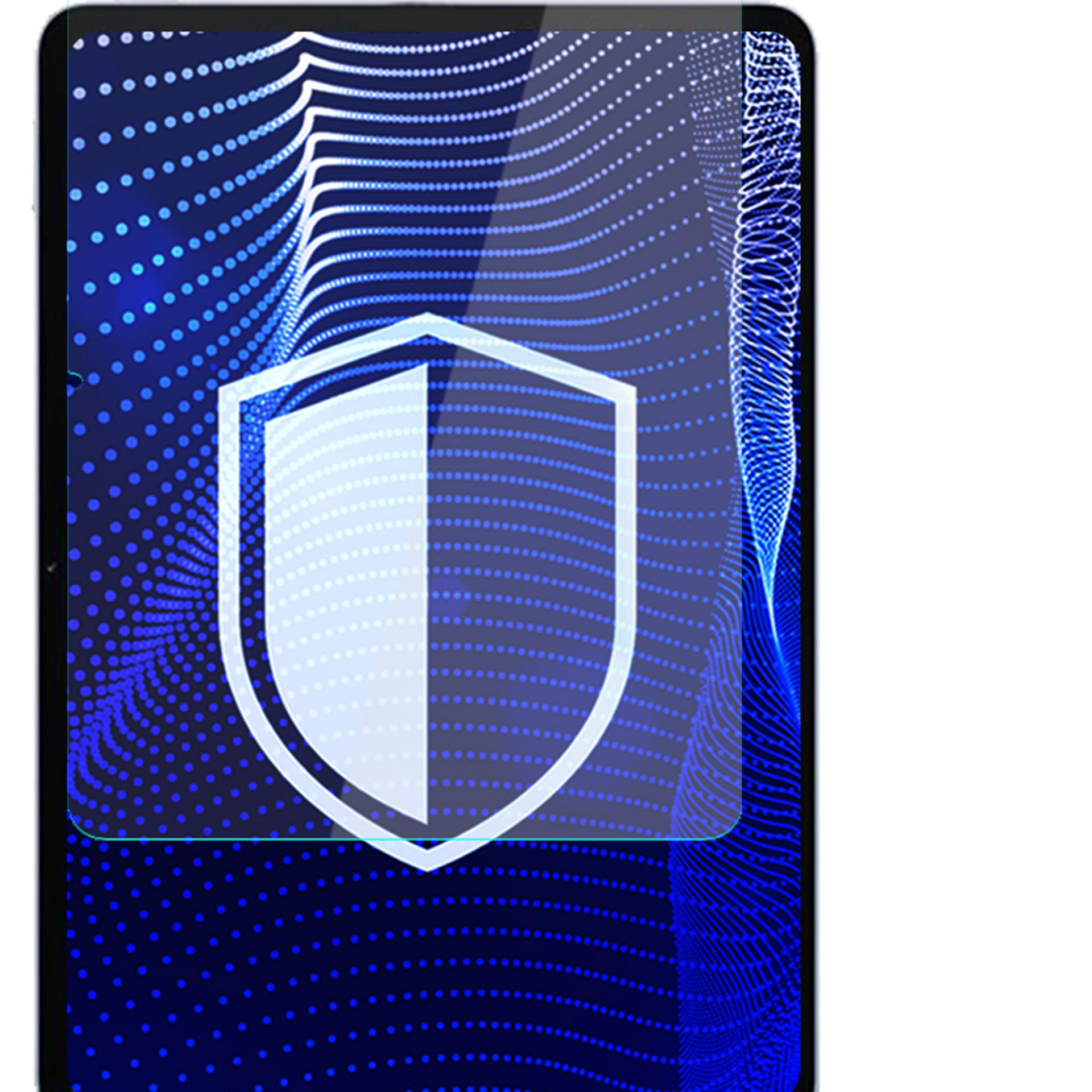 Ekran tabletu z ikoną tarczy bezpieczeństwa. Tło ma niebieski wzór w kropki.