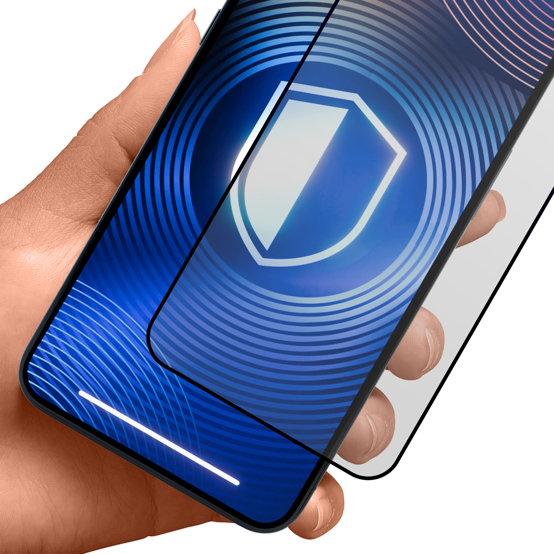 Dłoń trzyma telefon z ochraniaczem ekranu. Ekran pokazuje symbol tarczy na niebieskim tle.