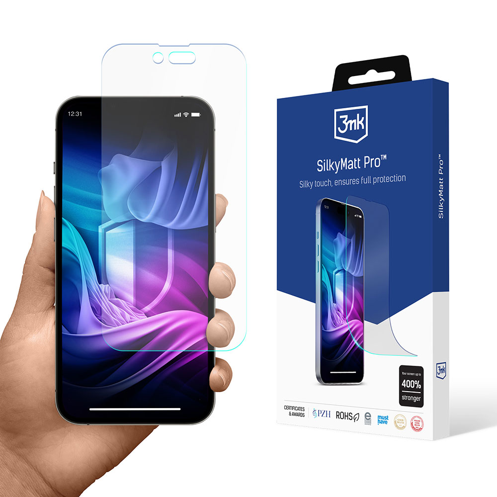 Mano che tiene un telefono con protezione schermo. Scatola mostra il marchio SilkyMatt Pro e le caratteristiche. Schermo mostra scudo.