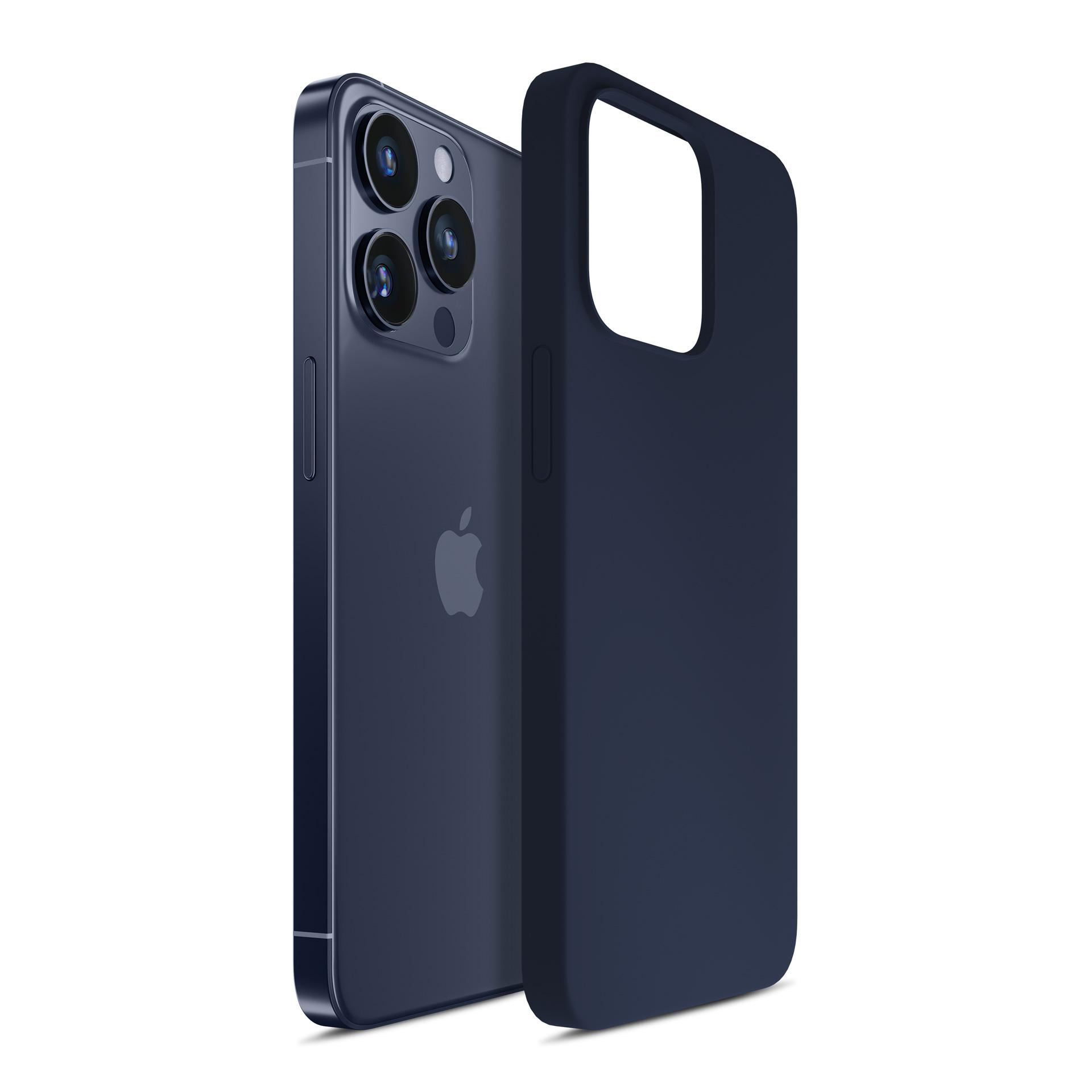 Un iPhone 13 Pro blu scuro con custodia abbinata, isolato su bianco. Il telefono è angolato, custodia accanto.