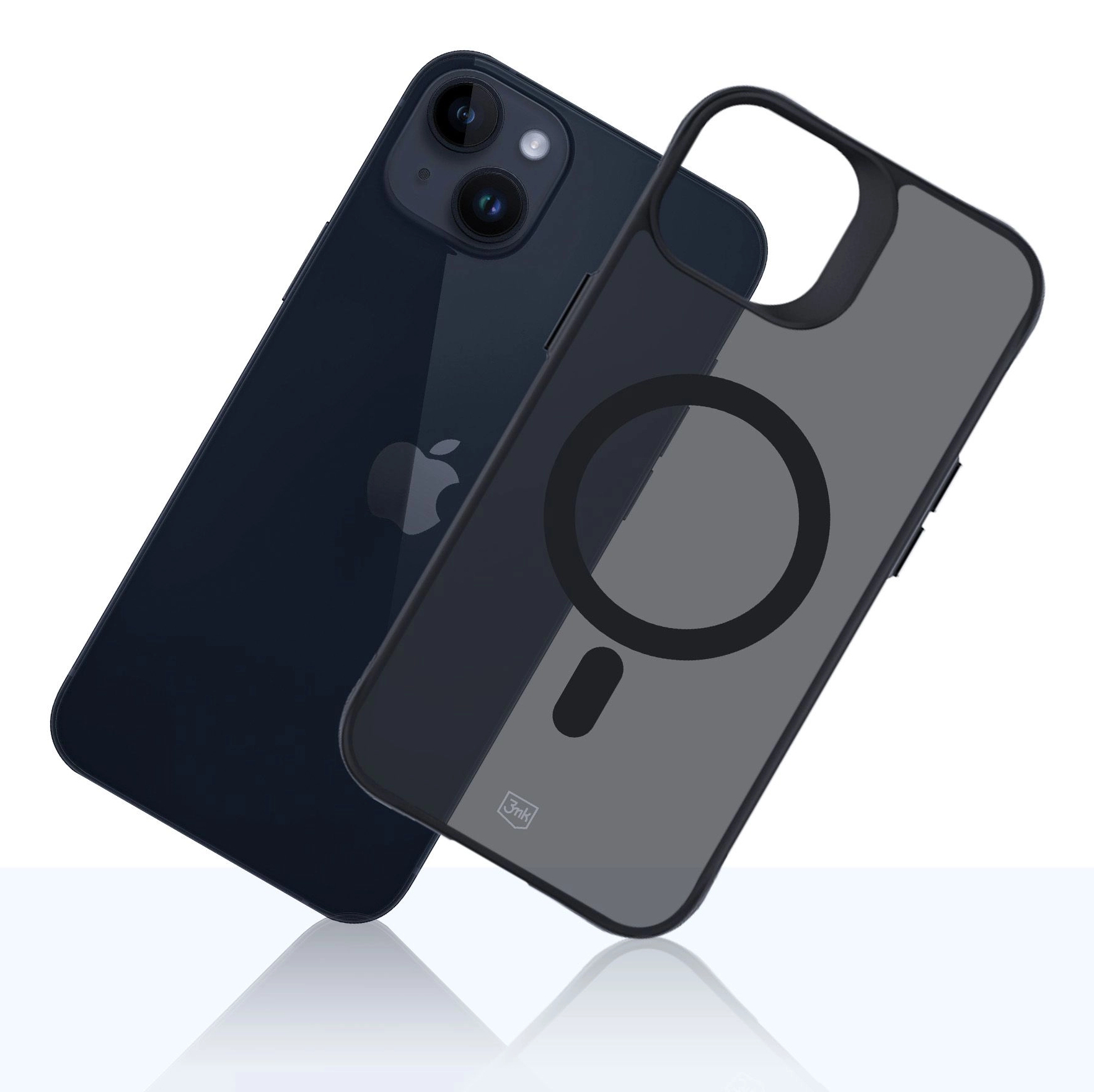 Ciemnoniebieski iPhone z przezroczystym etui, ukazujący aparat i logo Apple. Etui ma pierścień MagSafe.