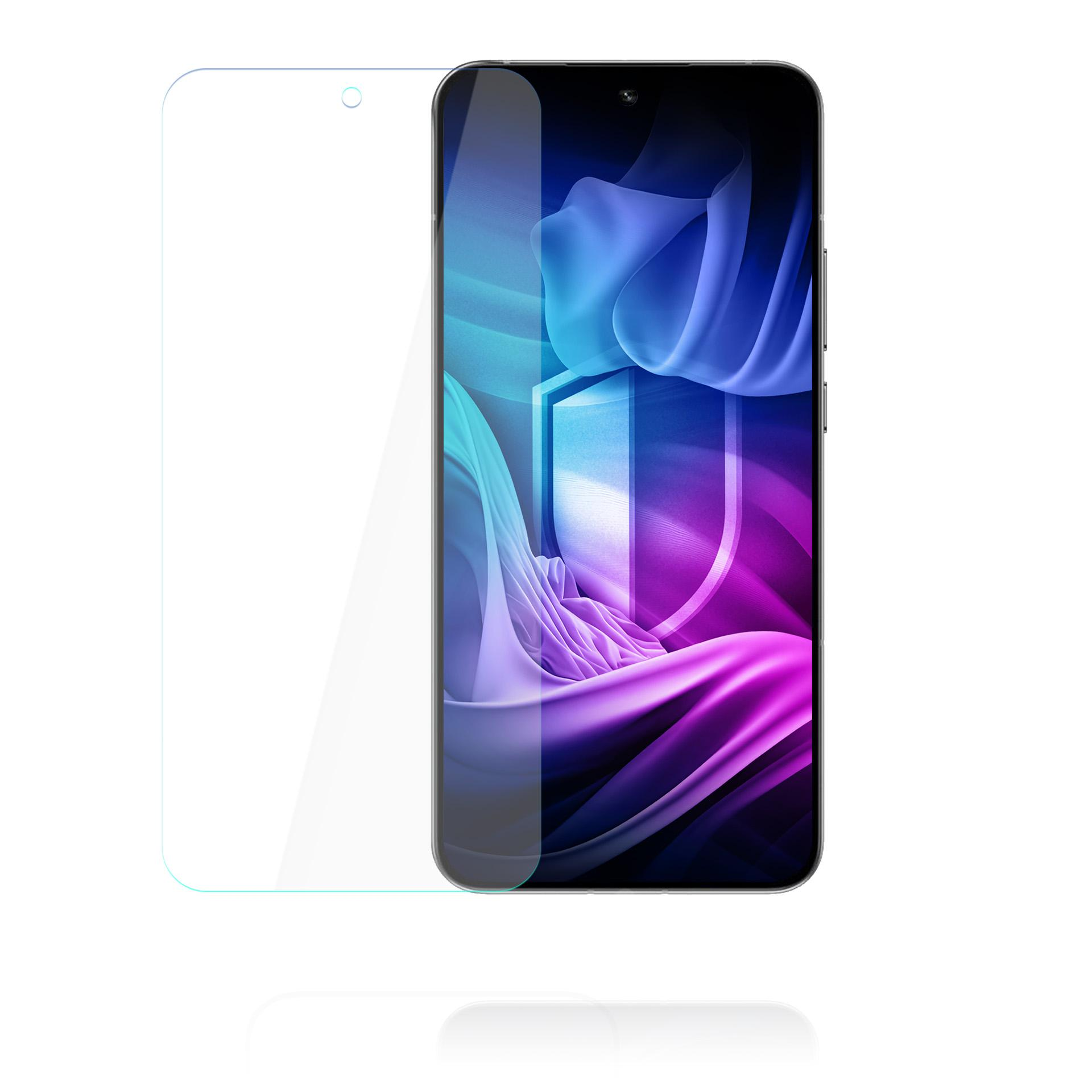 Uno smartphone con protezione schermo. Il telefono mostra un design astratto blu e viola. È posizionata una protezione trasparente.