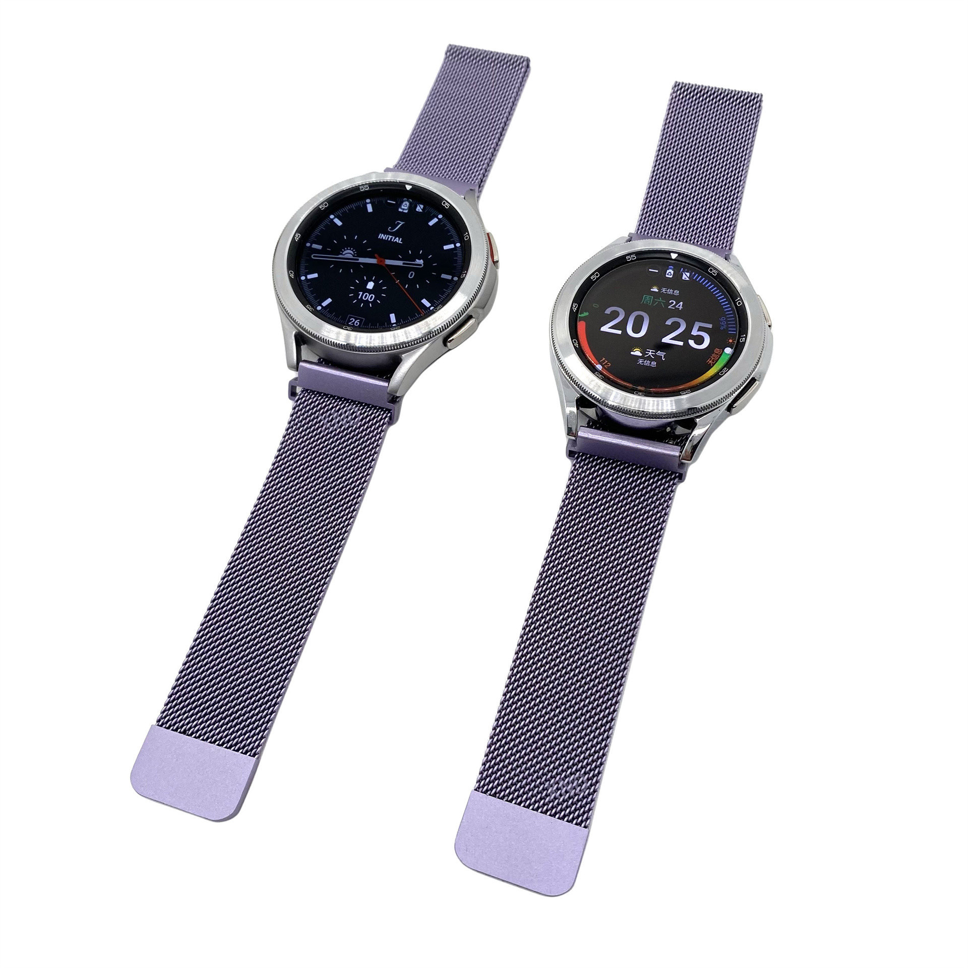 Zwei Smartwatches mit lilafarbenen Bändern. Eine zeigt ein Zifferblatt, die andere Zeit und Datum. Beide auf weißem Hintergrund.