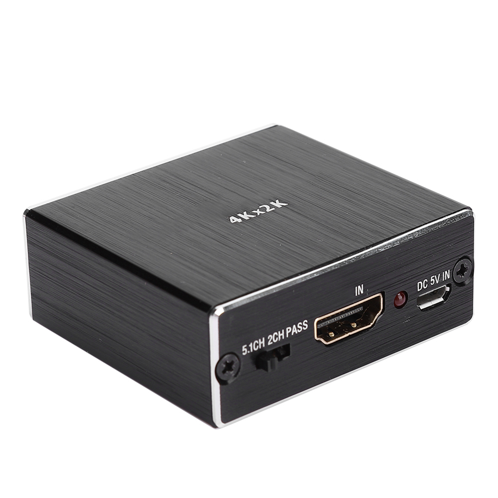 Eine schwarze 4Kx2K HDMI-Konverterbox. Sie hat einen HDMI-Eingang, einen DC 5V-Eingang und einen Schalter für 5.1CH 2CH PASS.