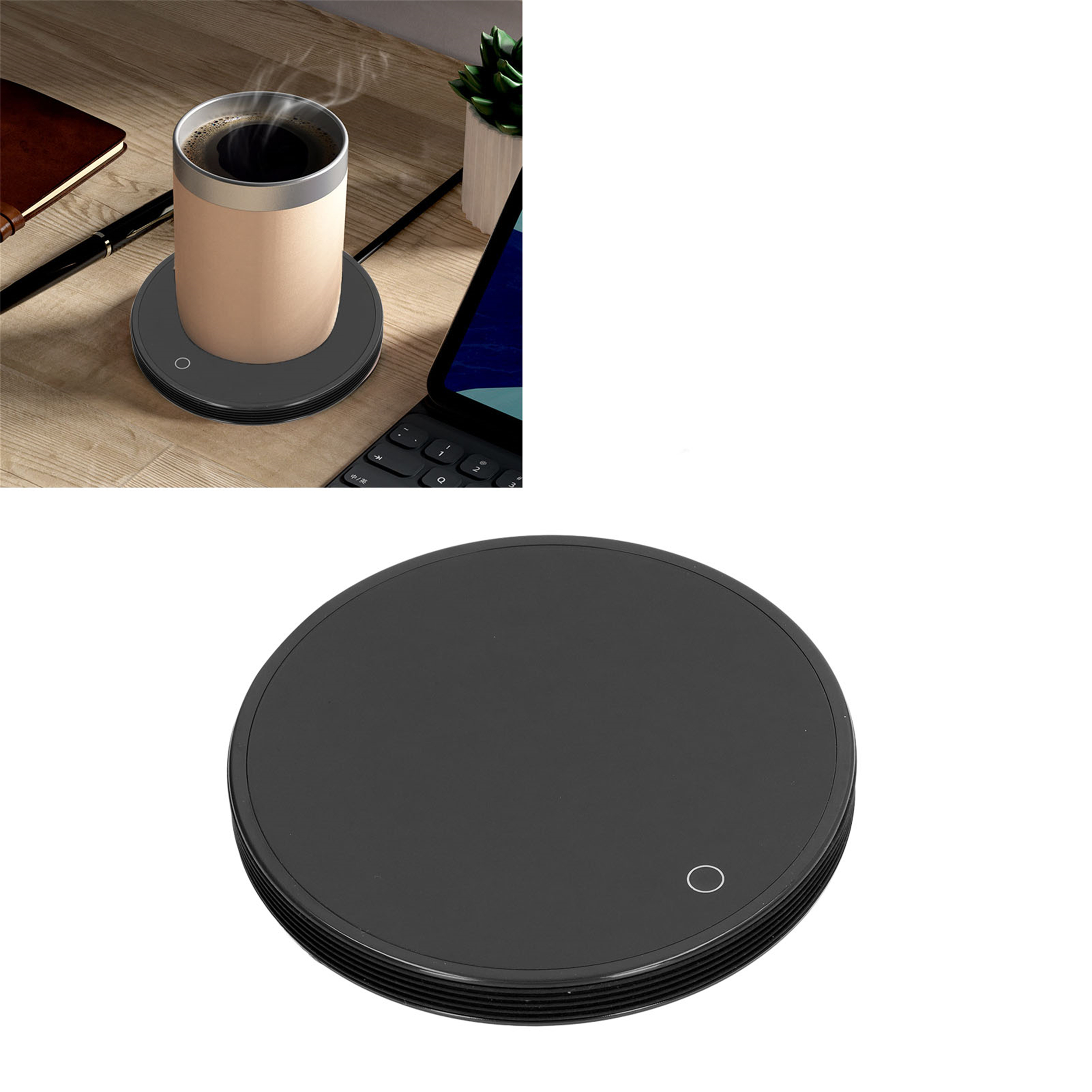 Eine Tasse auf einem Tassenwärmer mit einem Laptop auf einem Holztisch. Der Wärmer ist schwarz und rund.