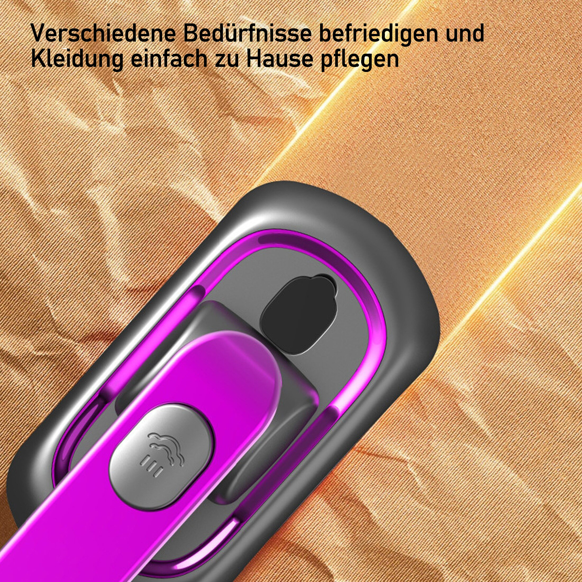 Ein Hand-Dampfgarer für Stoffe, mit einem lila Griff, der einen hellbraunen Stoff bedampft.