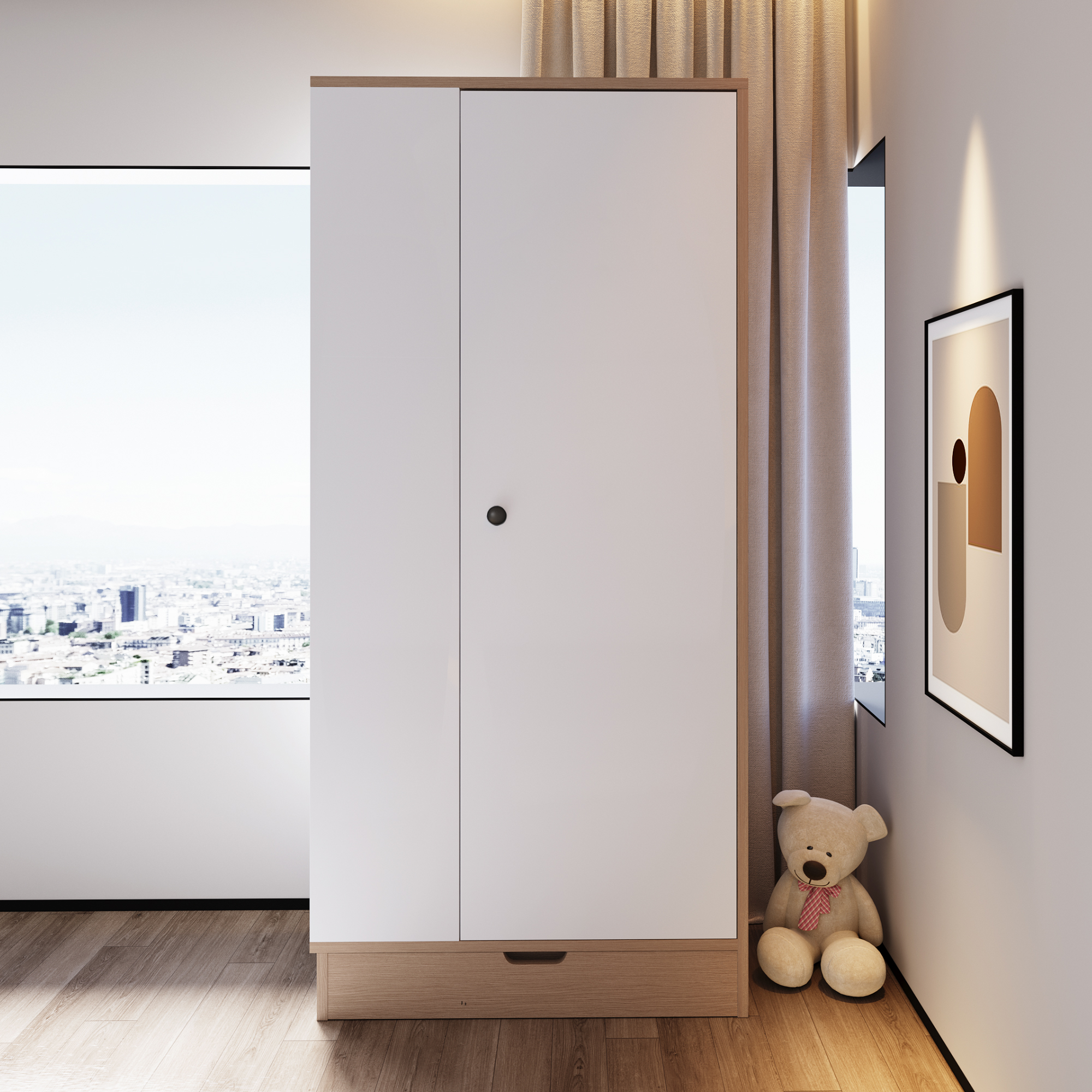 Weißer und holzfarbener Kleiderschrank in einem Raum mit einem Teddybären und Stadtblick aus einem Fenster.