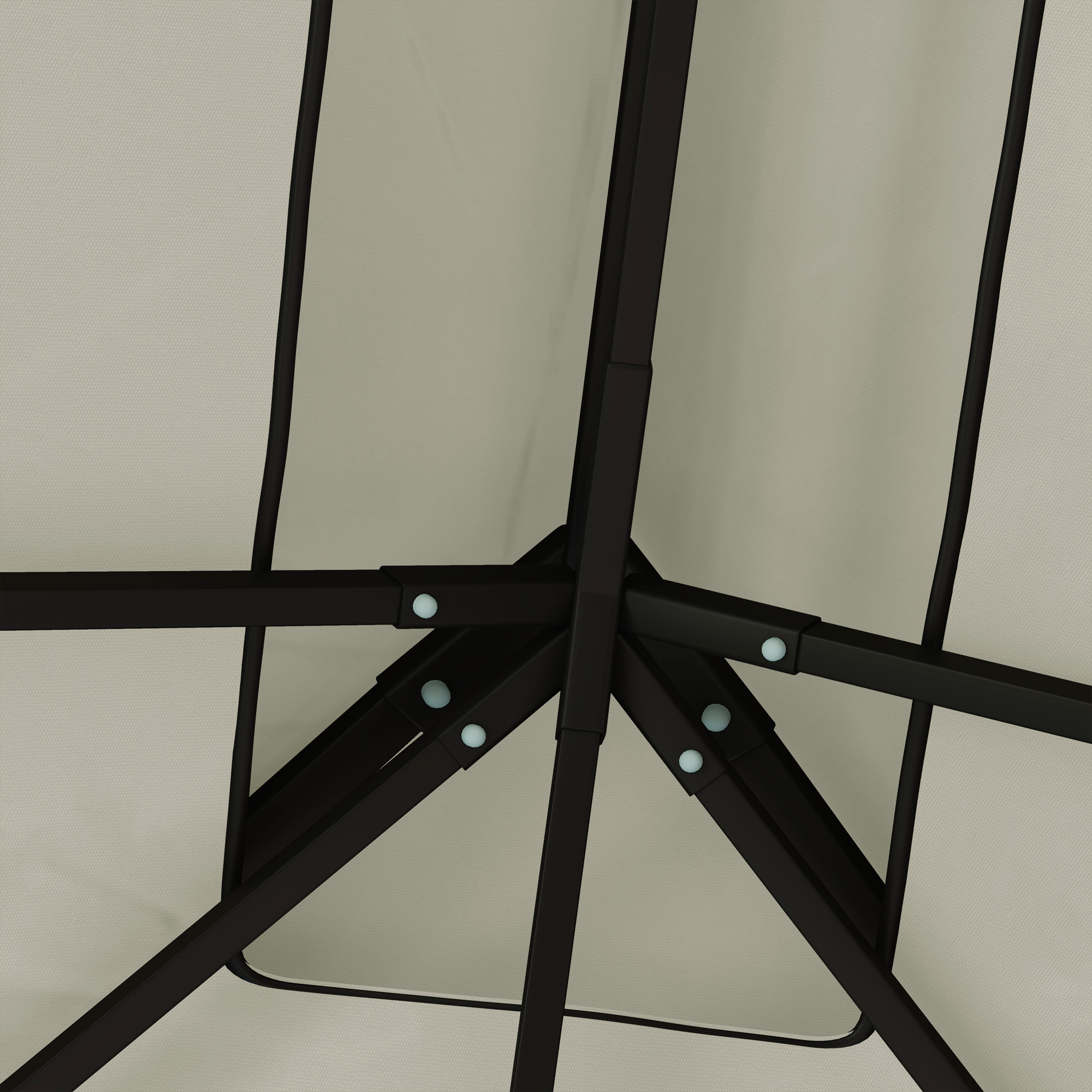 Nahaufnahme von innen in einem Pavillon, die den Rahmen und das beige Dachmaterial zeigt. Die Stützen sind dunkelbraun.