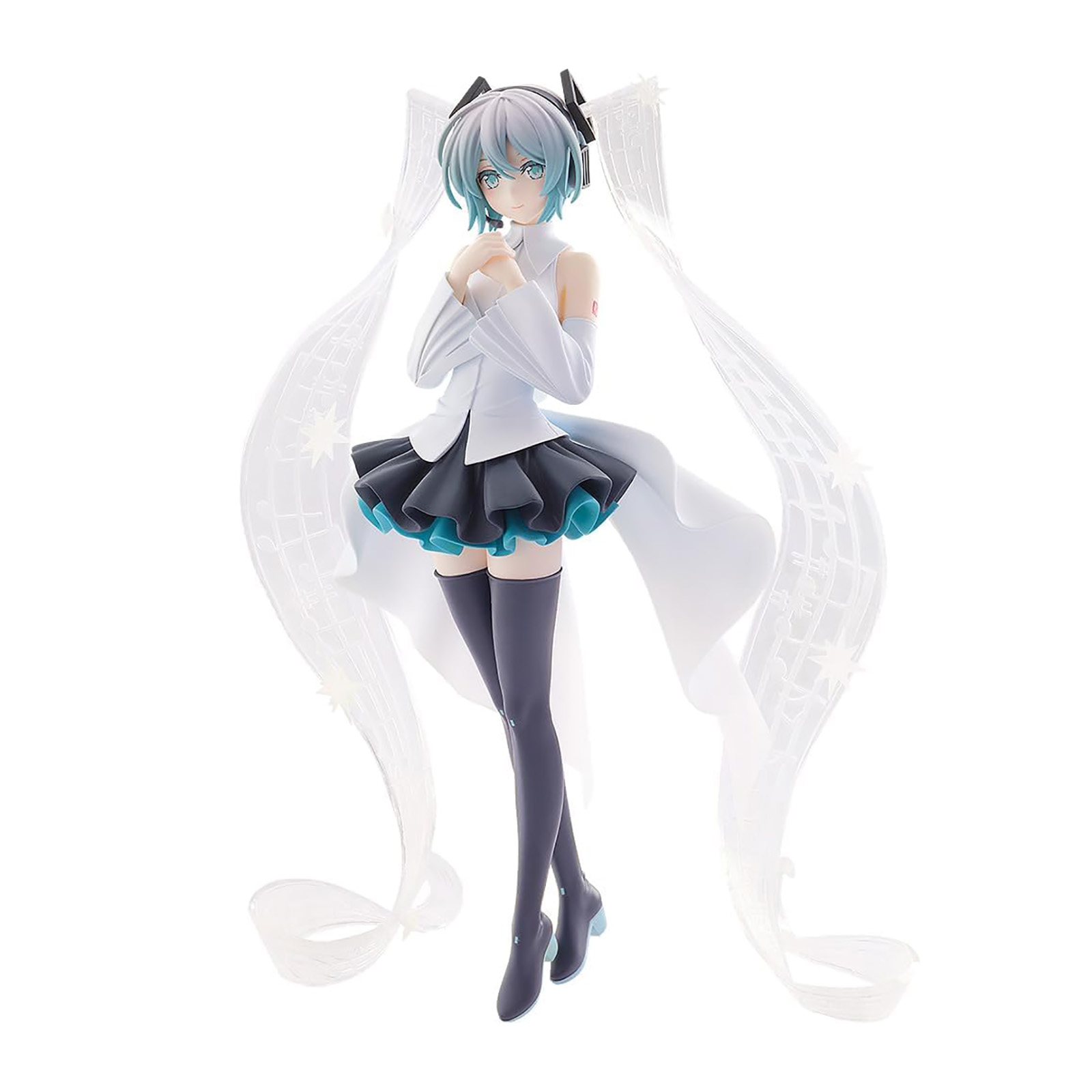 Eine Hatsune Miku-Figur in einem weißen Kleid mit langem, fließendem Haar, weißer Hintergrund.