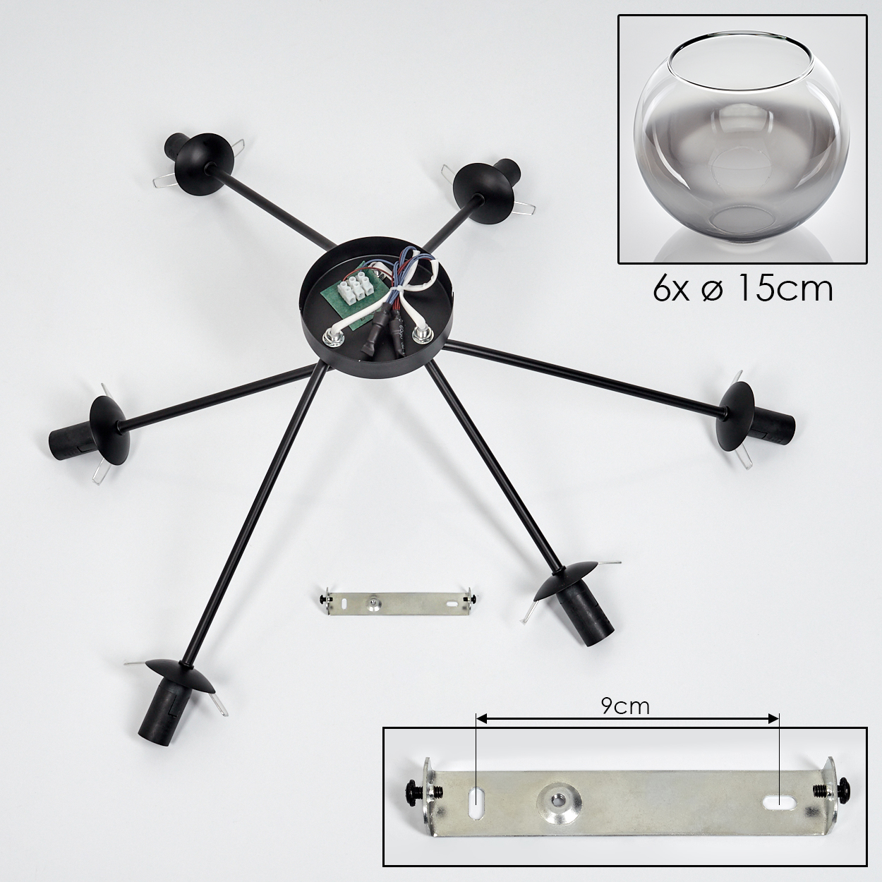 Draufsicht auf eine schwarze Deckenlampe mit sechs Armen. Es gibt eine Diagramm der Teile und Abmessungen der Lampe.