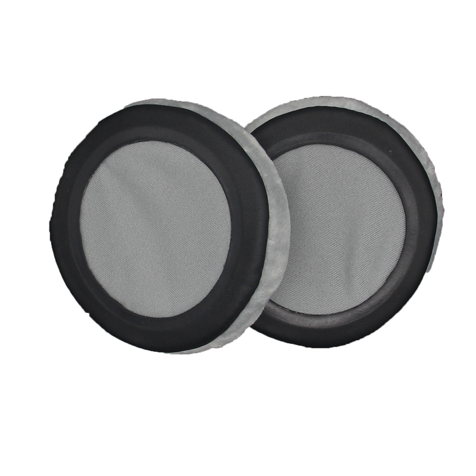 Due cuscinetti auricolari. Interno in rete grigia con anello esterno nero, esterno sfocato grigio.