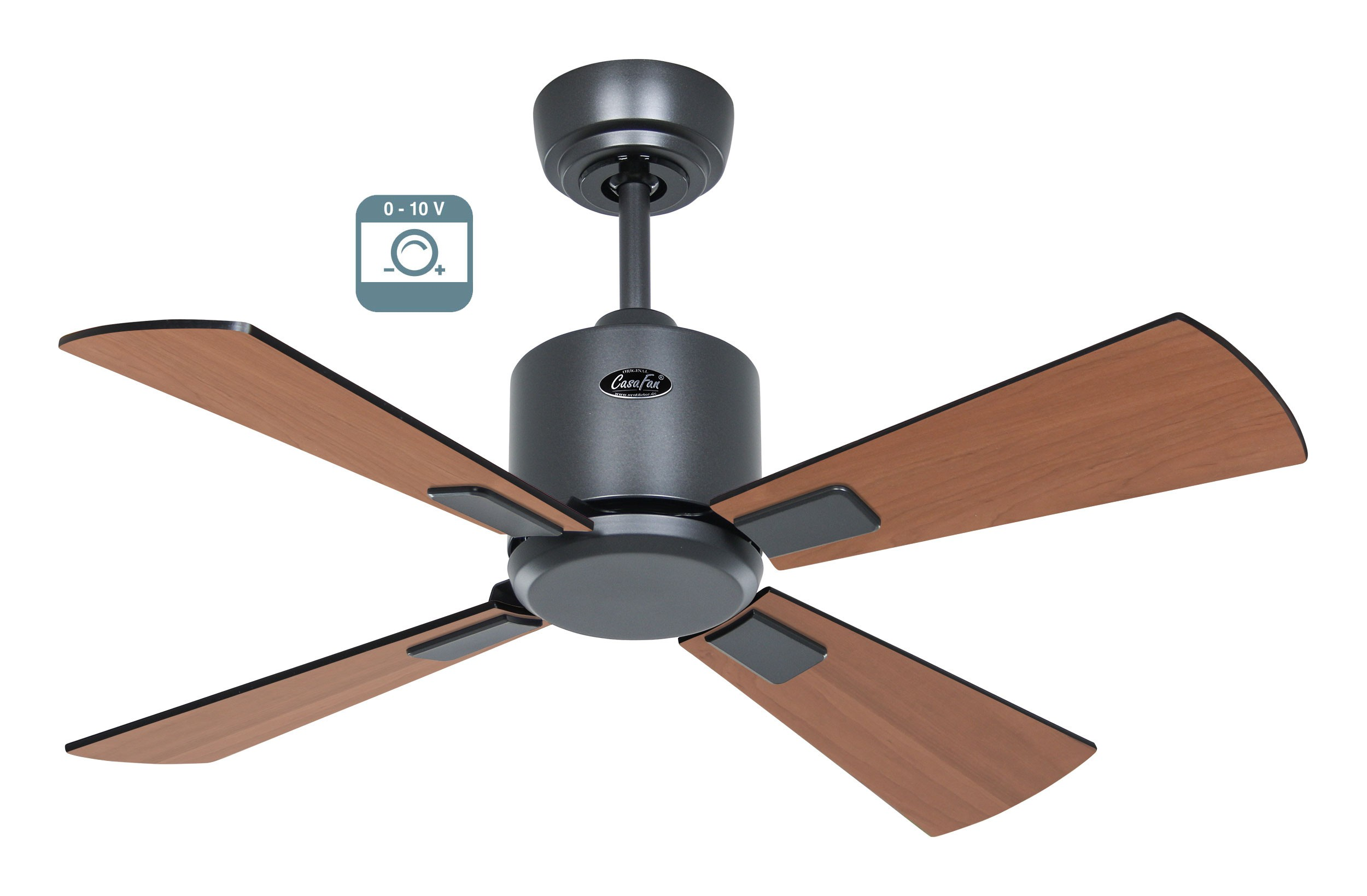 Un ventilatore da soffitto nero con quattro pale marroni, un alloggiamento motore nero e uno sfondo bianco.