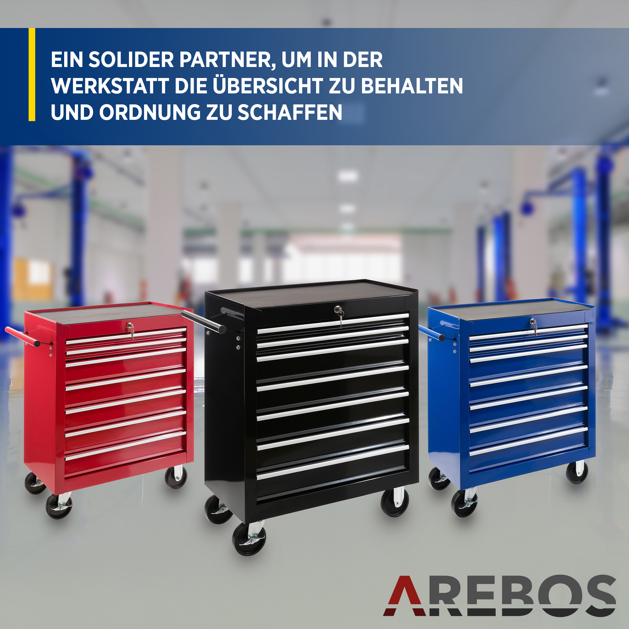 Drei Werkzeugschränke: rot, schwarz und blau, auf Rädern. Werkstatt Hintergrund mit Text: 'Ein solider Partner für Ordnung'.