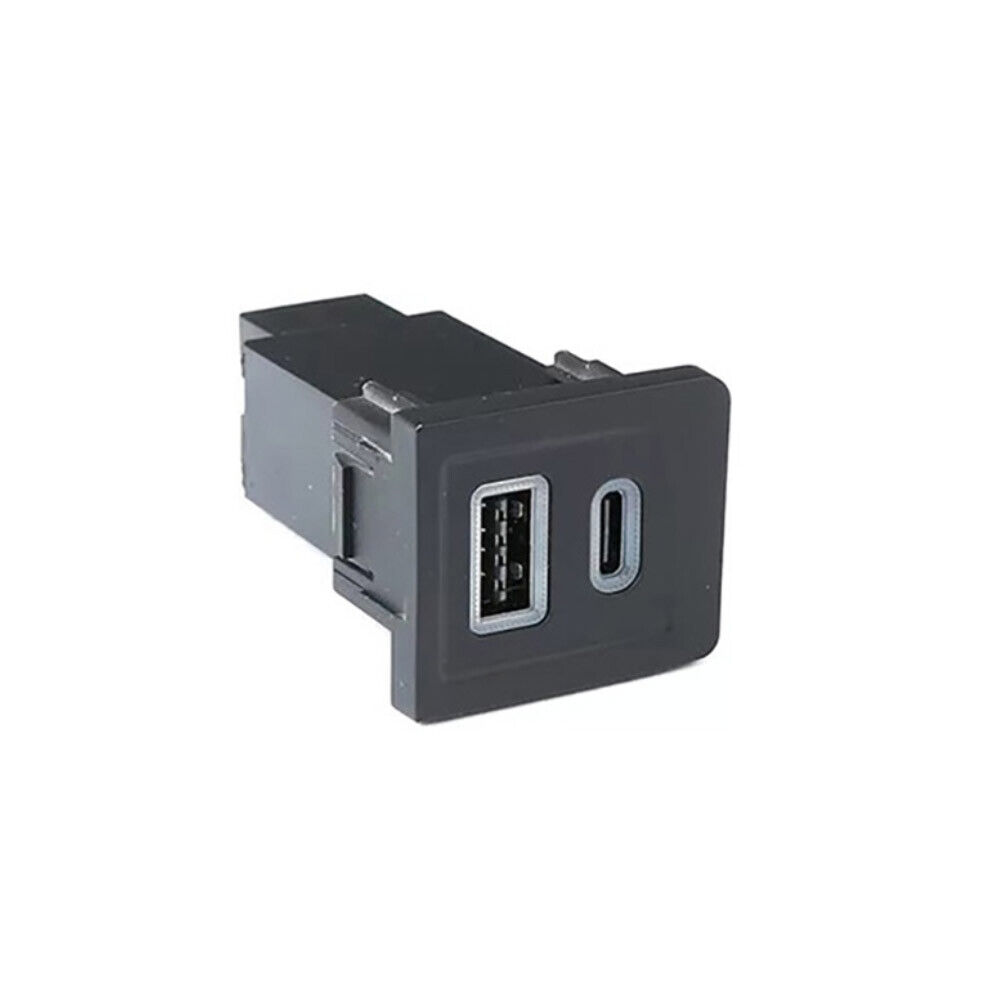 Ein schwarzer USB-Anschluss mit einem USB-C-Anschluss.