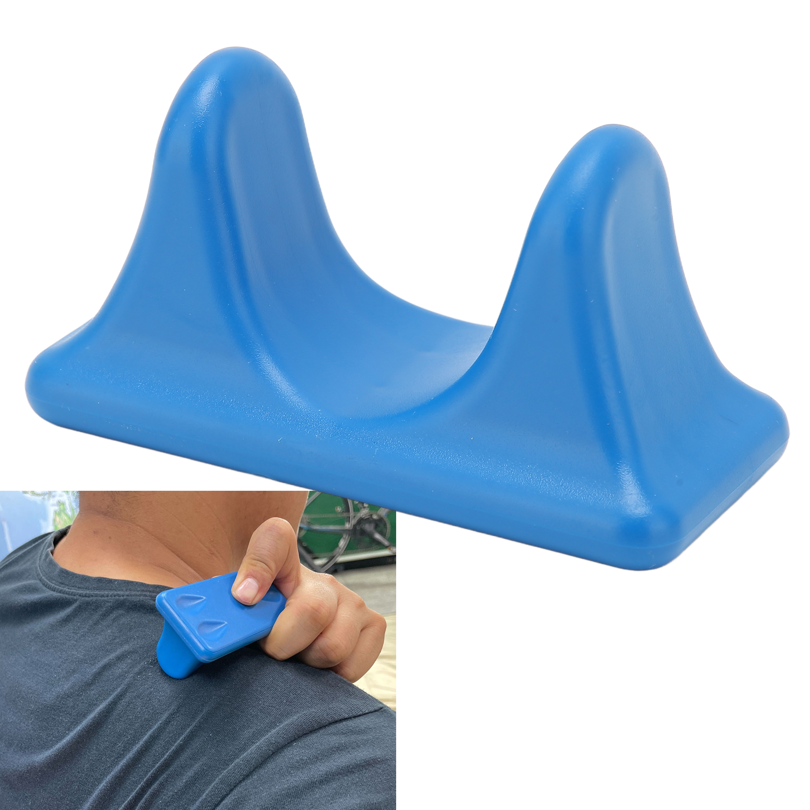 Blaues Nacken- und Schultermassagegerät. Eine Person benutzt es an ihrem Hals. Das Werkzeug ist blau.