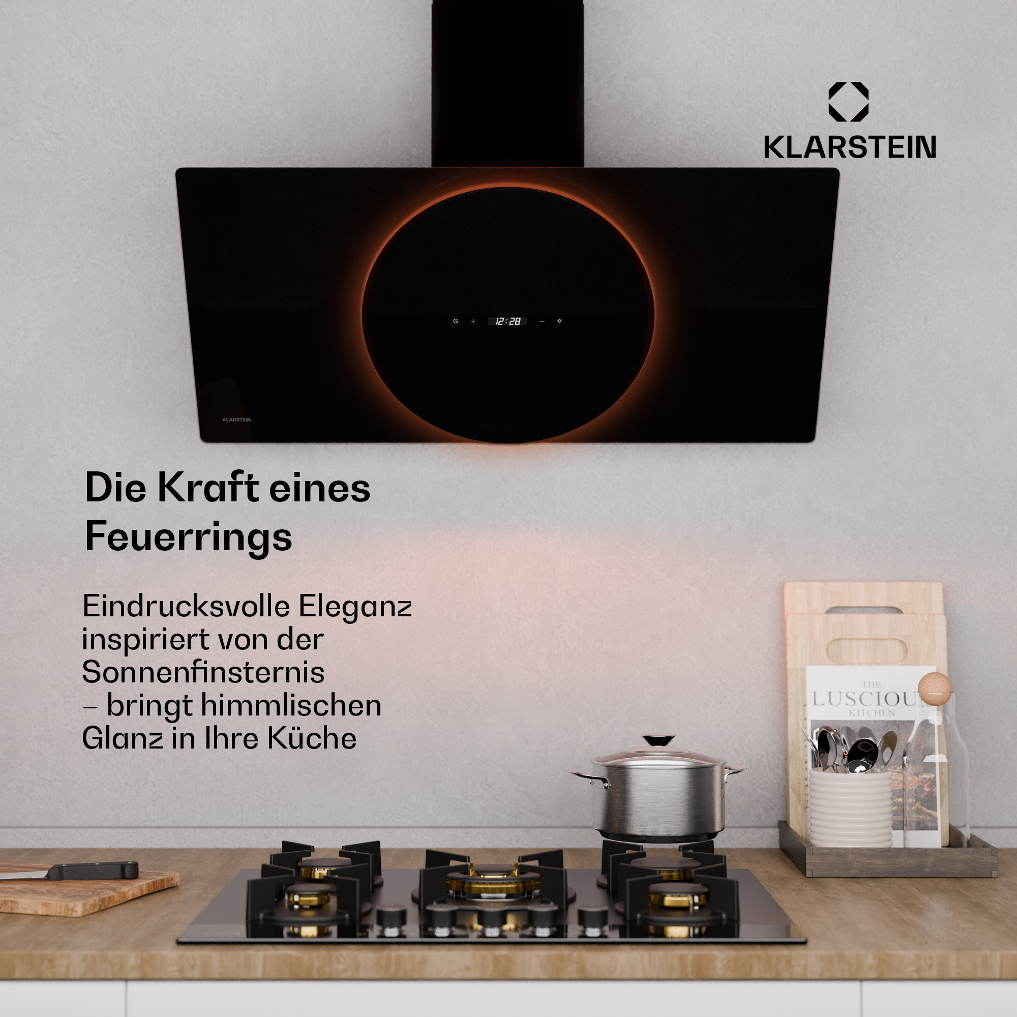 Una campana extractora negra sobre una estufa, con diseño circular y luz naranja.