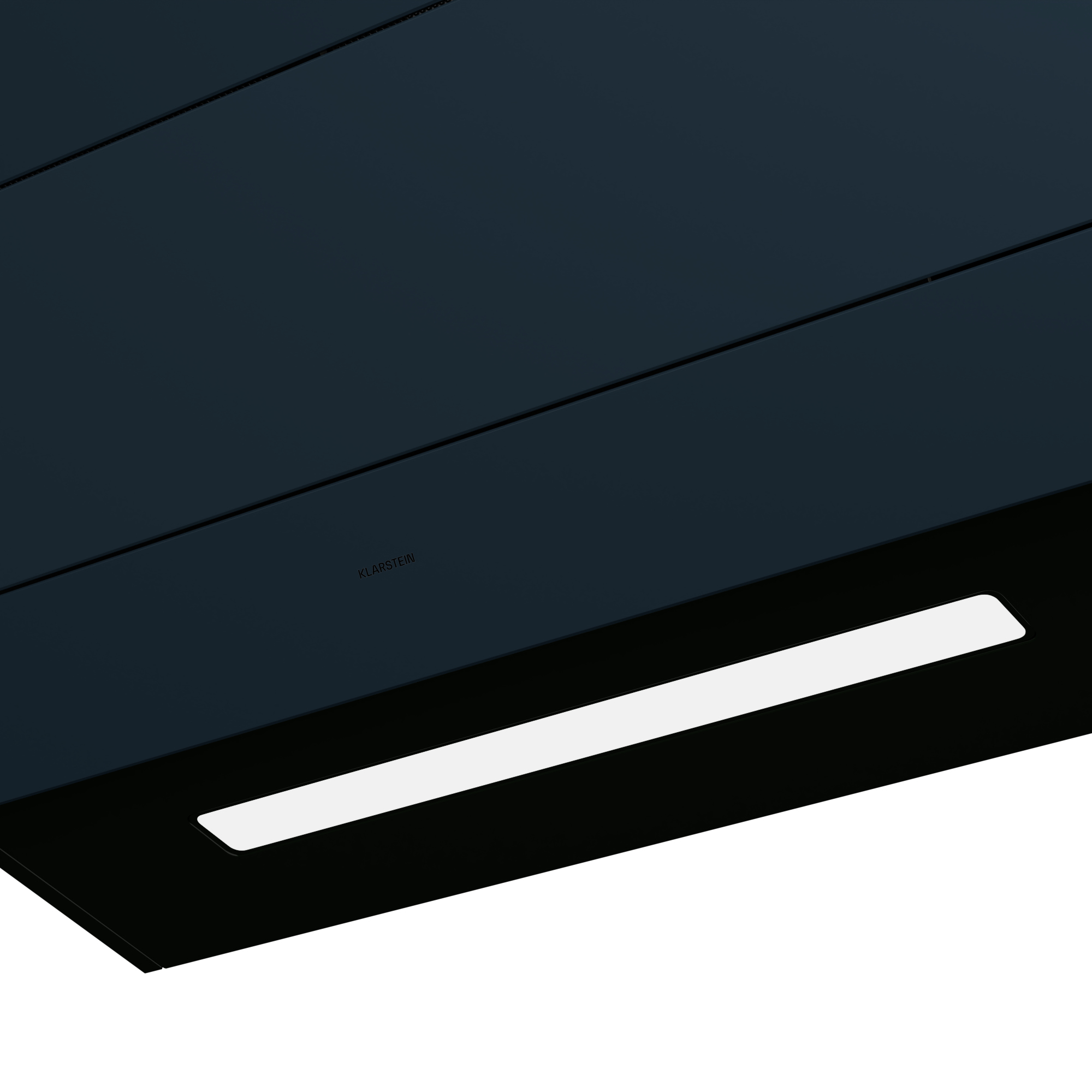Primo piano di una ventola nera con un pannello luminoso bianco nella parte anteriore.