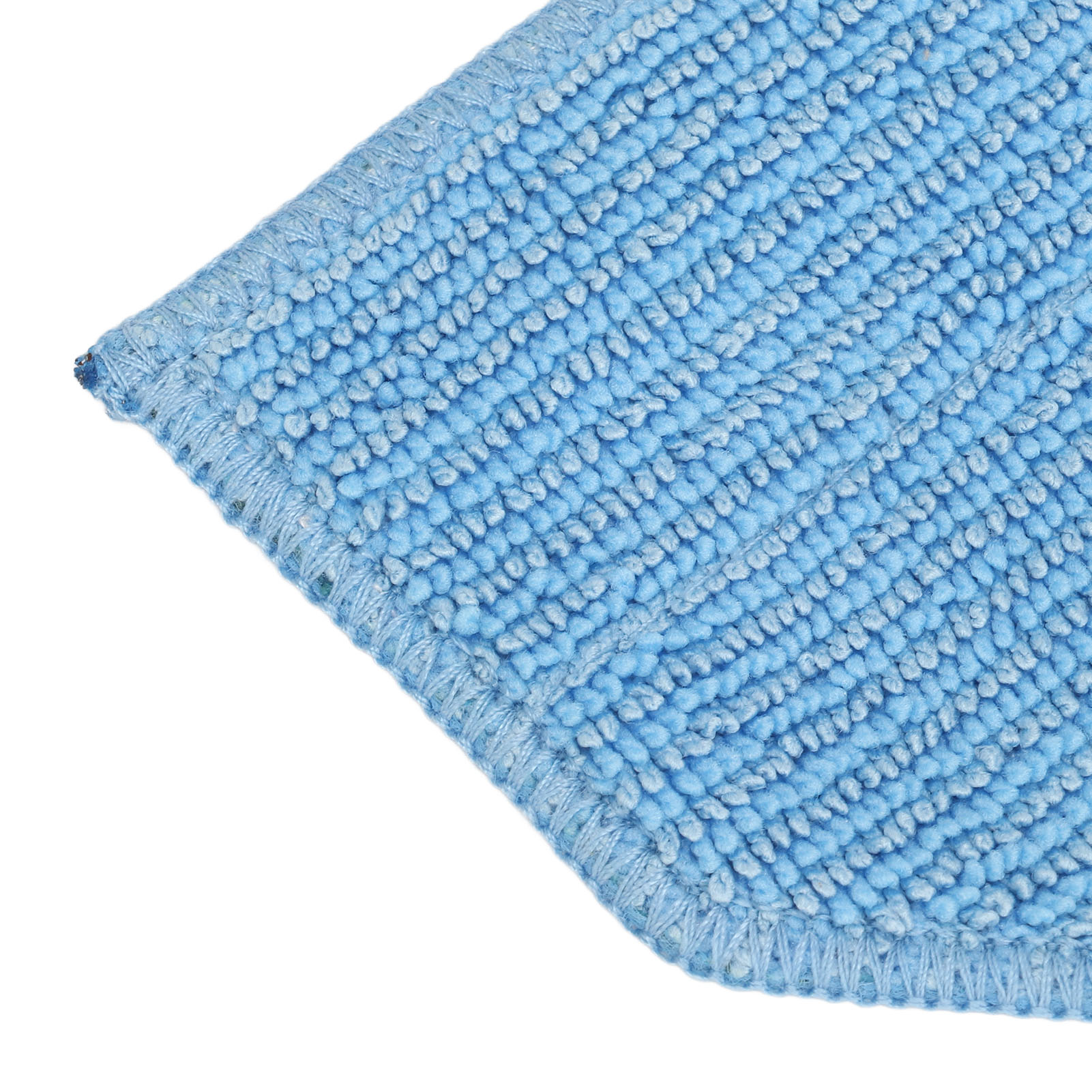 Nahaufnahme eines hellblauen Reinigungspads. Das Pad hat eine strukturierte Oberfläche und einen genähten Rand.