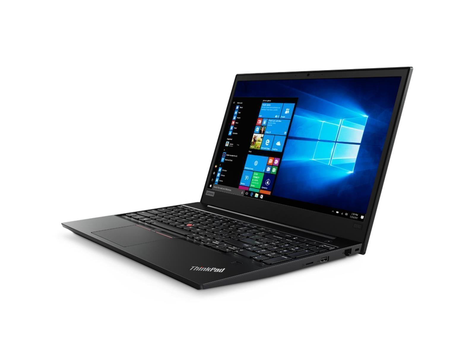 Ein schwarzer ThinkPad-Laptop ist auf einer weißen Oberfläche abgewinkelt und zeigt einen Windows-Bildschirm.