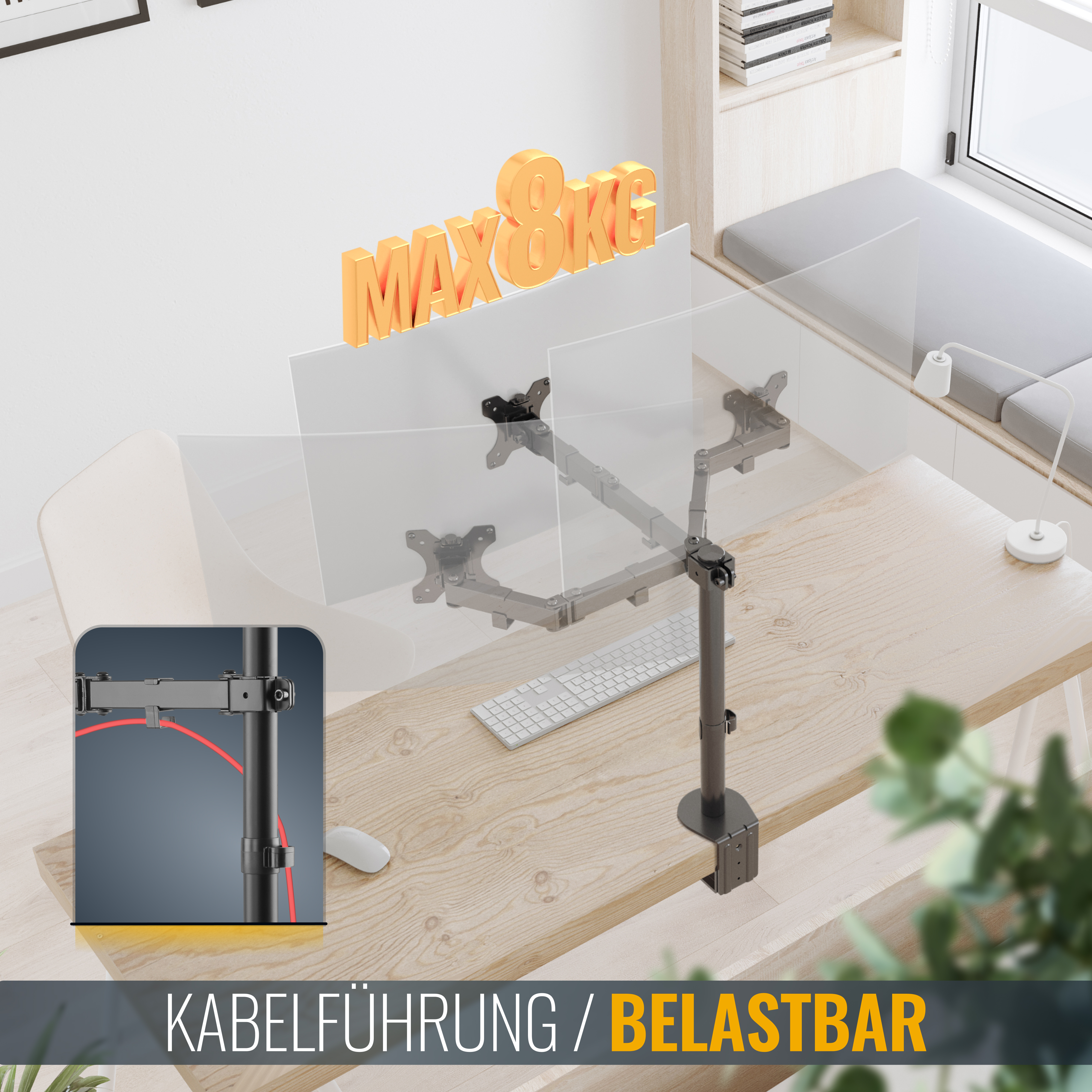 Ein Monitorarm trägt zwei Bildschirme über einem Holztisch vor einem Fenster.