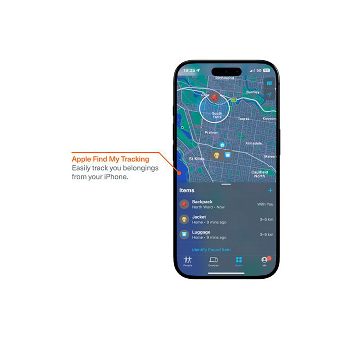 iPhone zeigt die Apple Wo ist?-App mit Karte und Objektverfolgungsliste. Weißer Hintergrund.