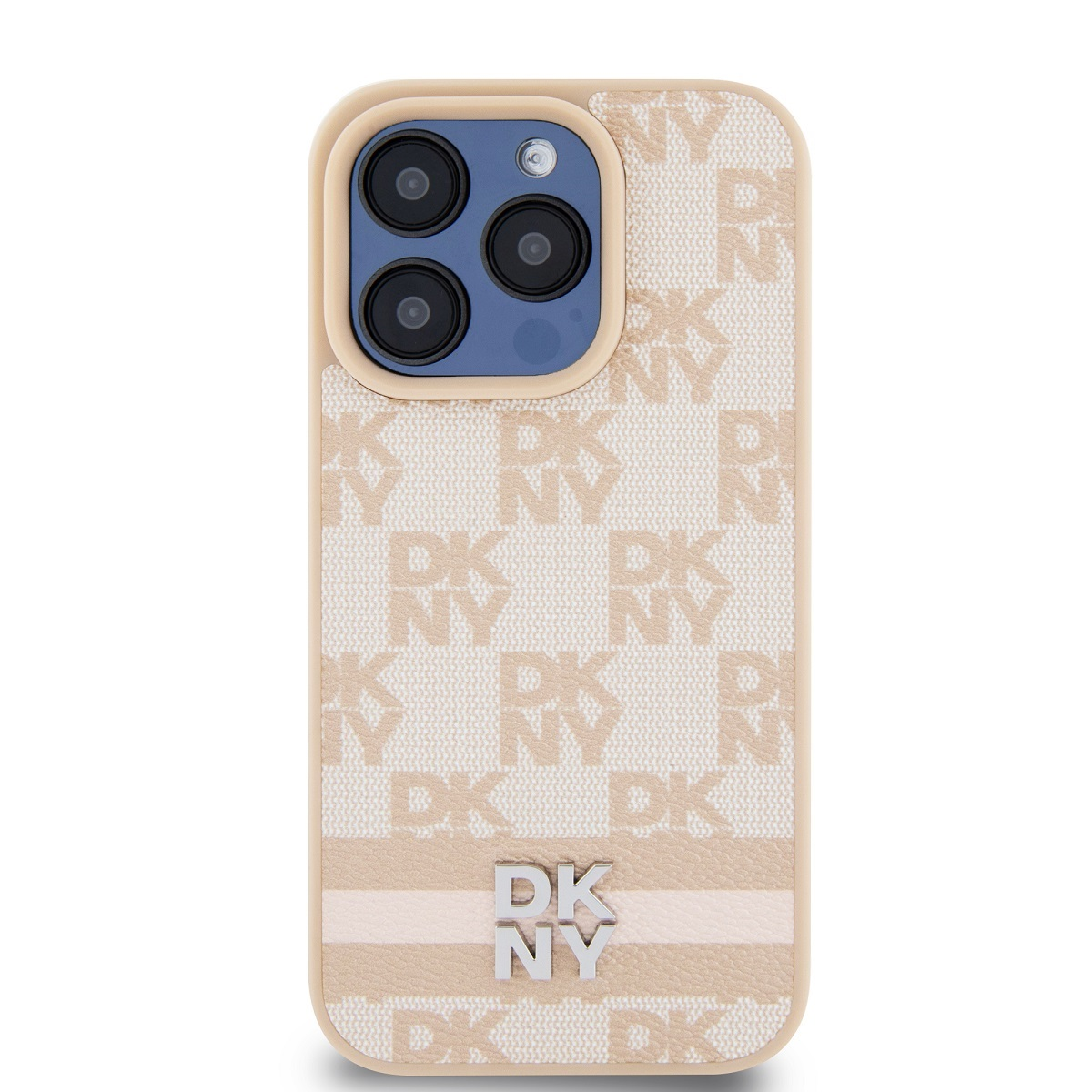 Una custodia per telefono con motivo DKNY e un modulo fotocamera sulla parte superiore, beige e bianco, su sfondo bianco.
