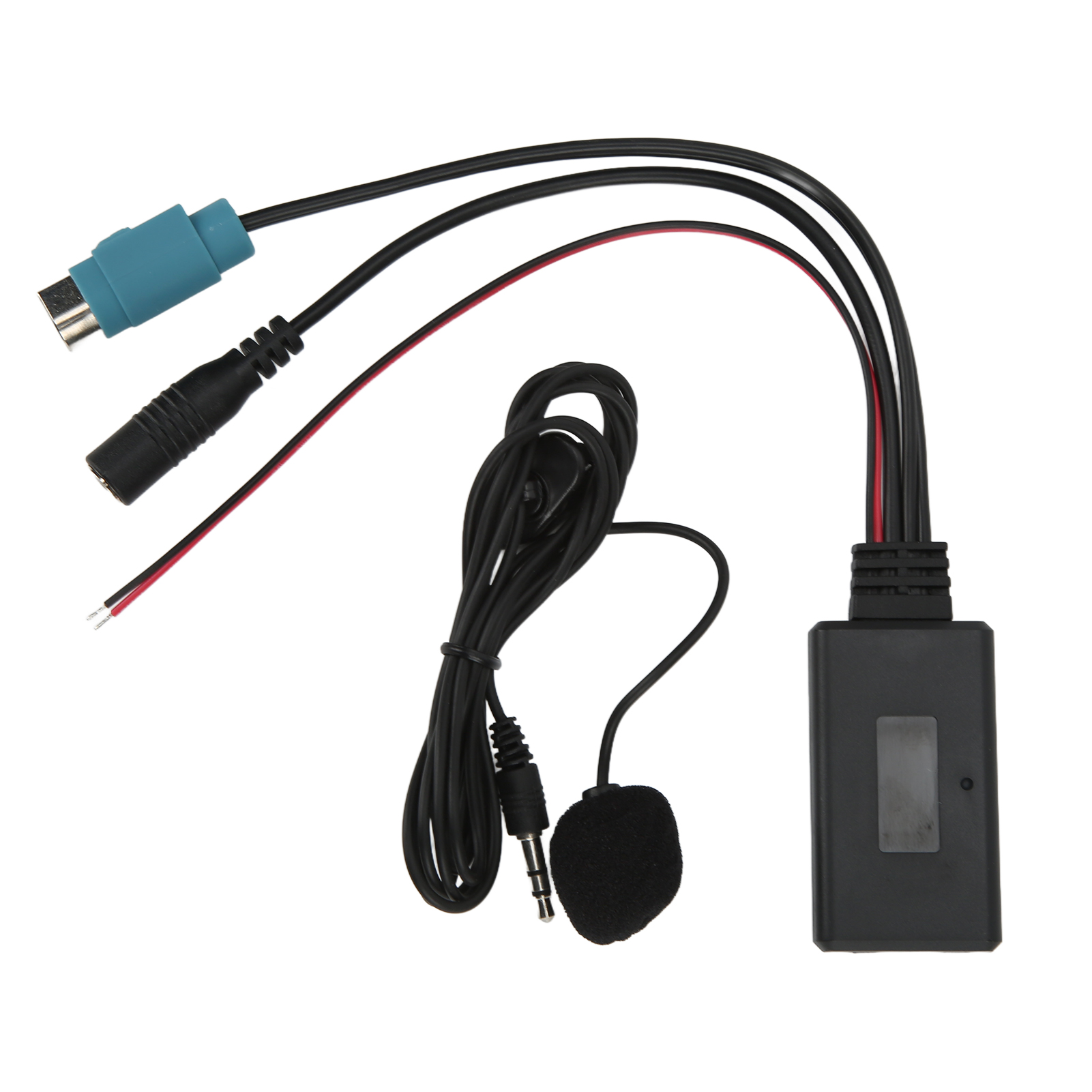 Auto-Audio-Zubehör mit schwarzem Modul, Kabeln, Mikrofon und Anschlüssen. Weißer Hintergrund.