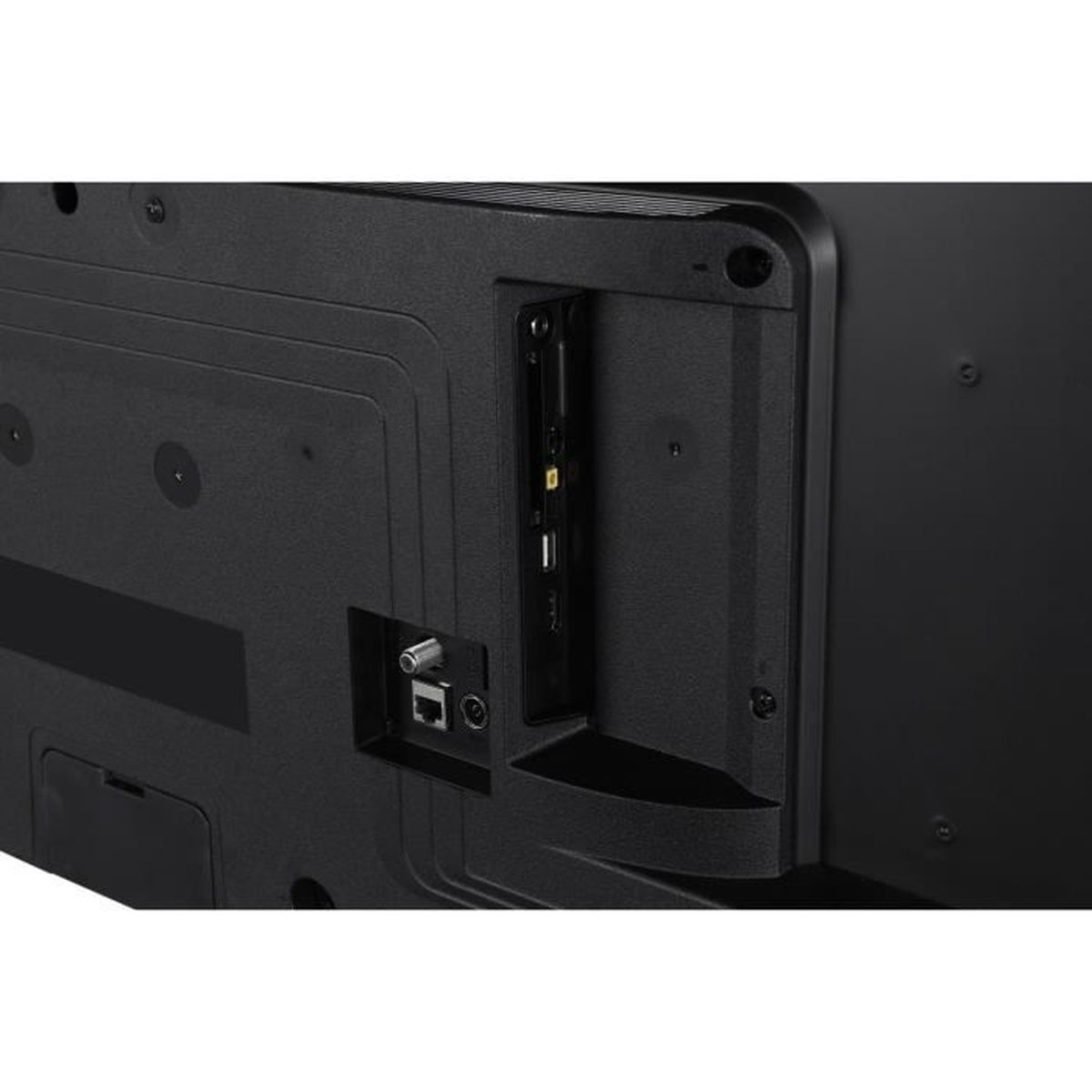 Tył czarnego telewizora pokazujący porty, złącza i szczegóły montażu. Tył jest czarny.