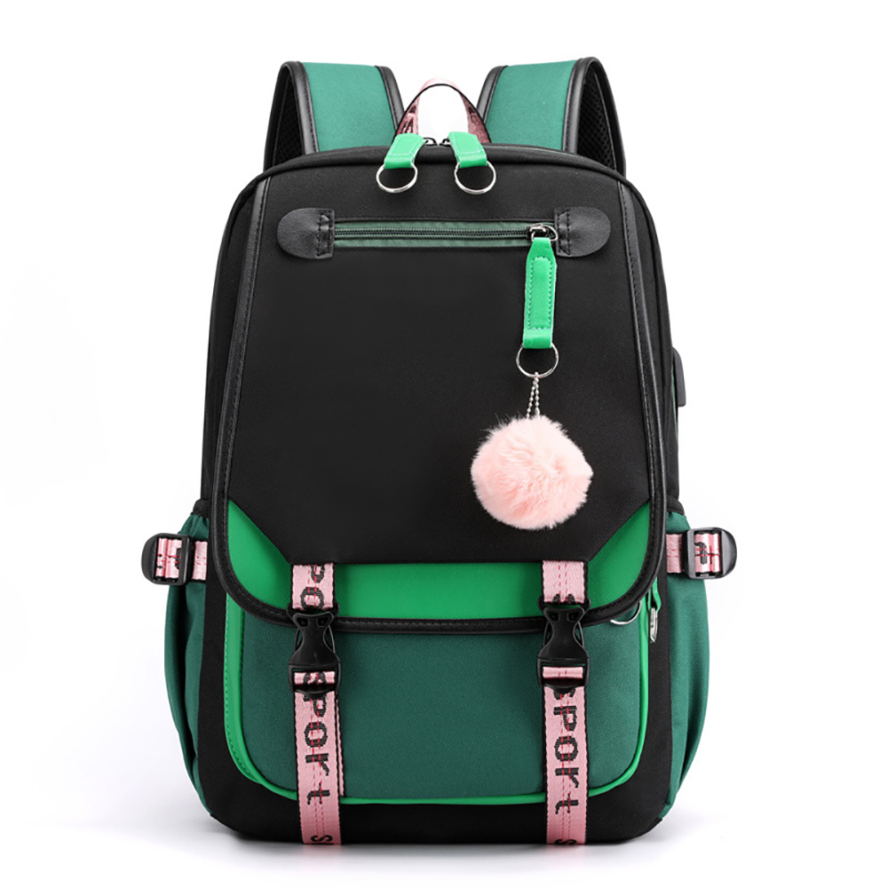 Schwarzer, grüner Rucksack mit rosa Akzenten. Er hat Schnallen und einen rosa Pompon. Auf den Trägern steht 'SPORT'.