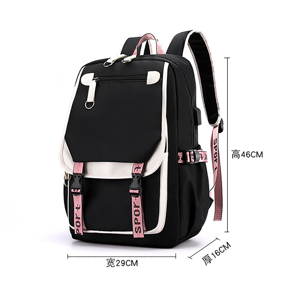Schwarzer Rucksack mit weißen und rosa Akzenten. Er hat Träger mit dem Wort 'SPORT', Schnallen und eine weiße Klappe.