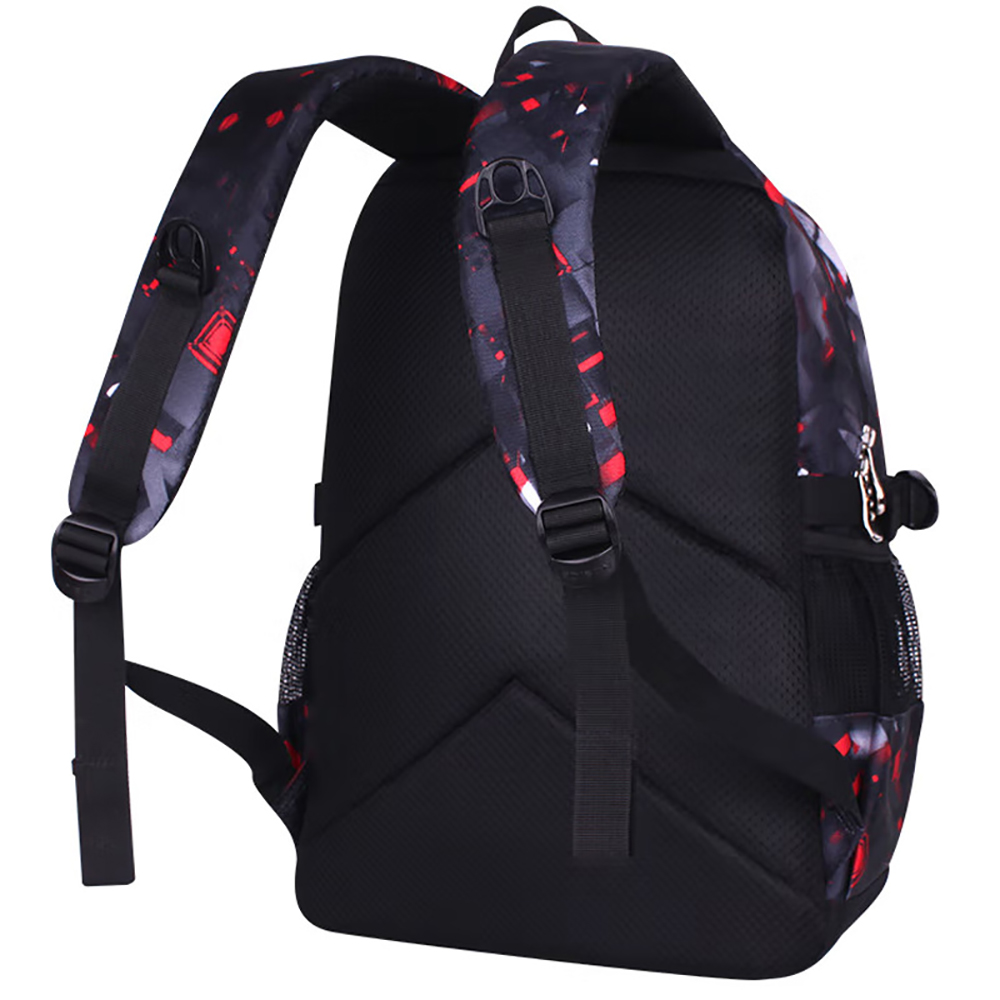 Schwarzer Rucksack mit rotem geometrischen Muster. Rückansicht. Schultergurte, Netztaschen und ein Griff. Reißverschlusstasche.