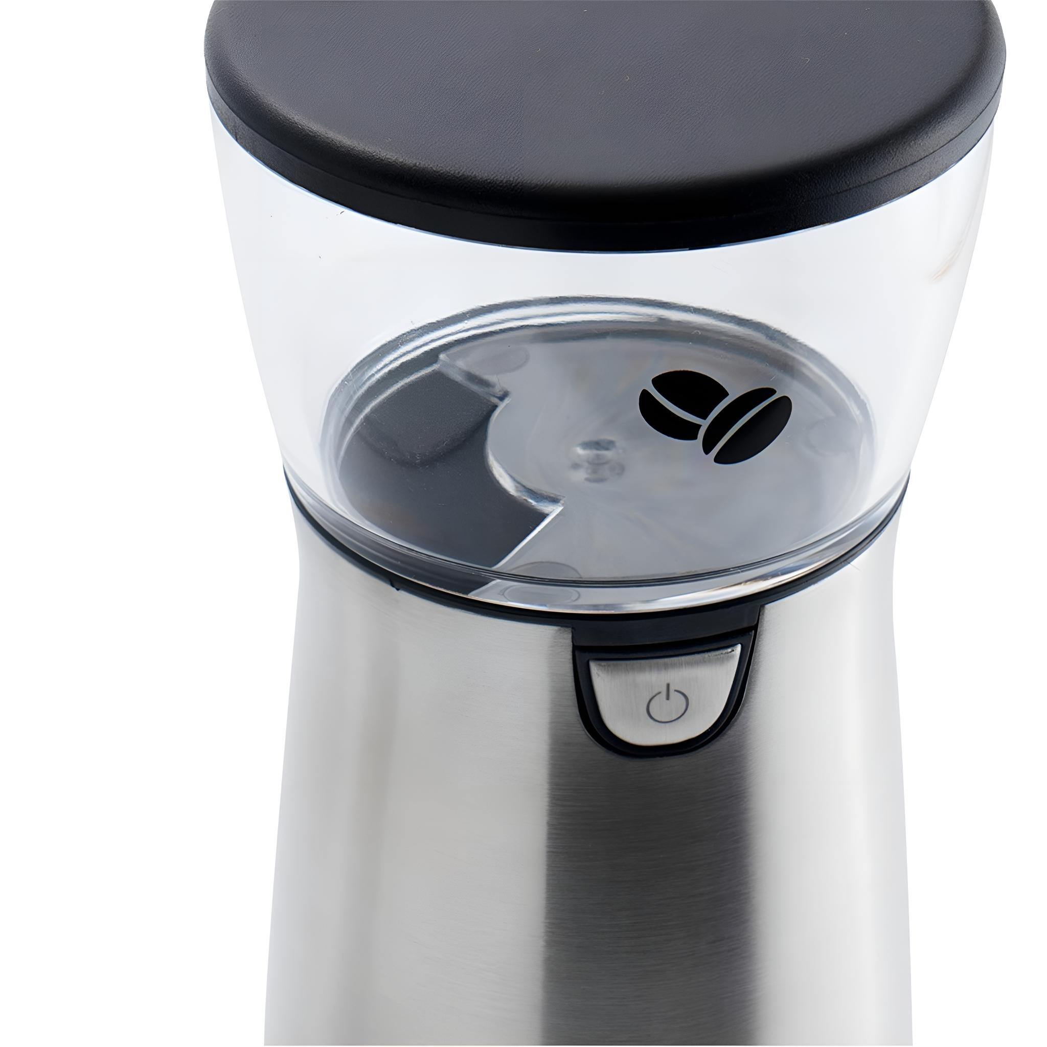 Nahaufnahme einer Kaffeemühle aus Edelstahl. Der Deckel ist schwarz, mit einem transparenten Behälter.