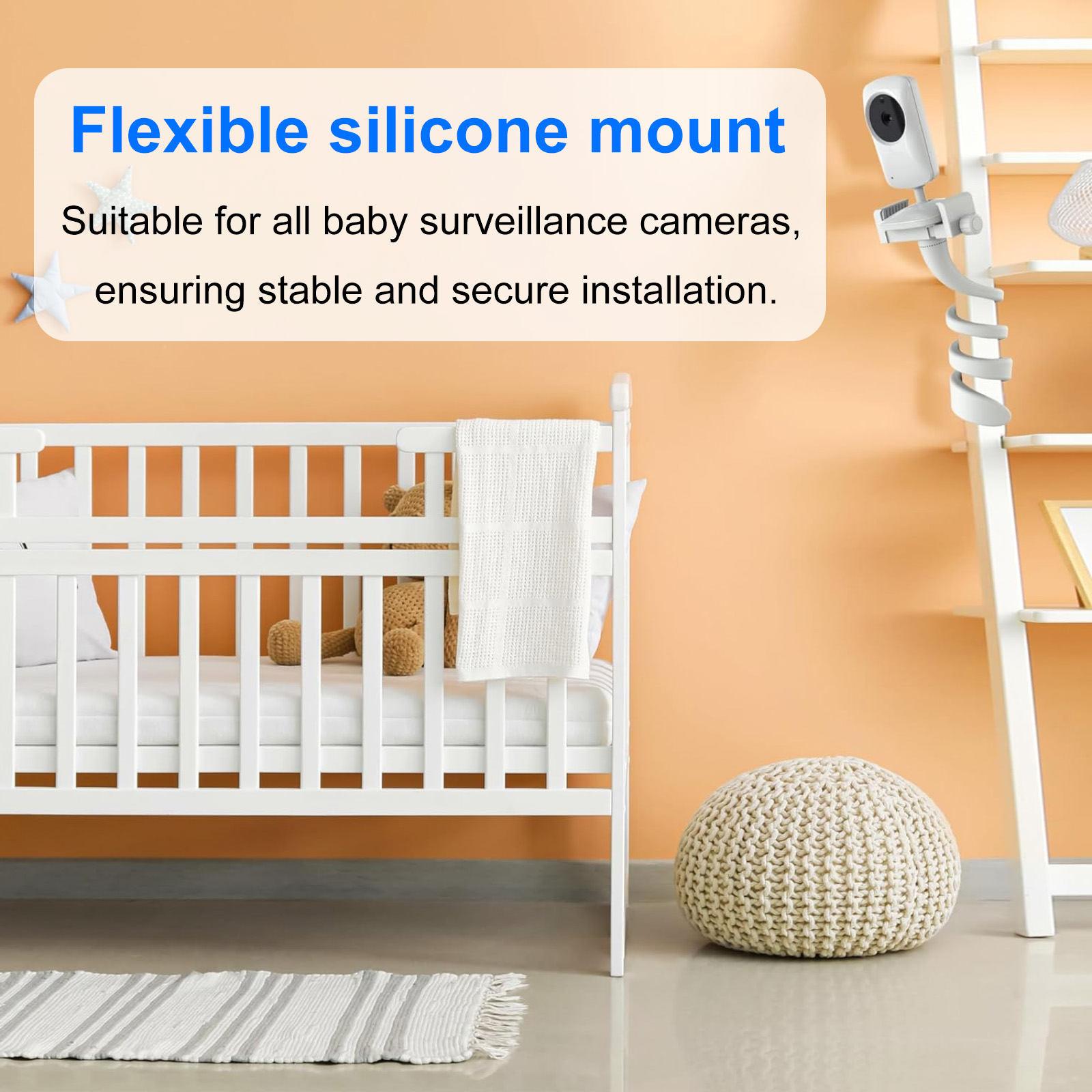 Eine Babyphone-Kamera, die an einem flexiblen Arm über einem Kinderbett befestigt ist. Der Hintergrund zeigt einen Raum.