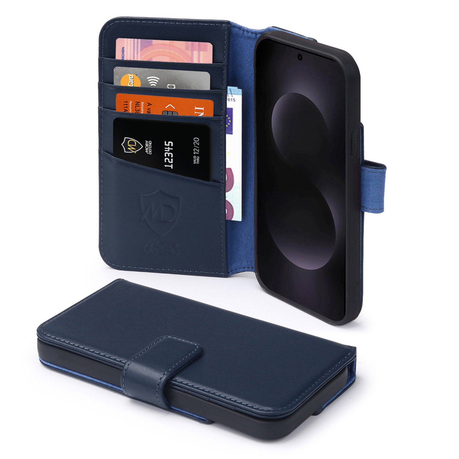 Blauwe portemonneehoes voor een telefoon met zichtbare kaarten en contant geld in sleuven, liggend met een gesloten bijpassende hoes.