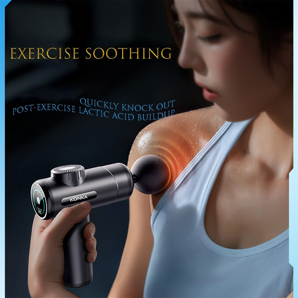 Eine Frau benutzt eine Massagepistole an ihrer Schulter. Das Bild zeigt das Produkt in Gebrauch, mit Text zum Thema Sport.