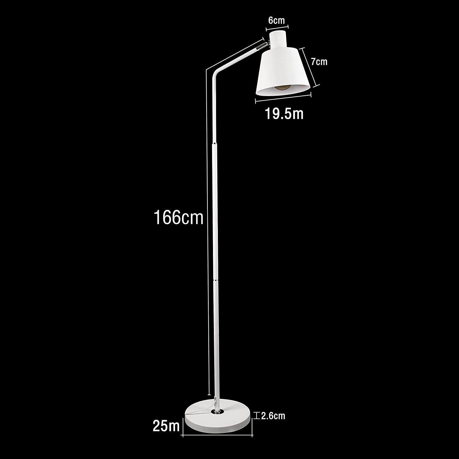 Eine weiße Stehlampe mit weißem Lampenschirm. Maße: 166cm Höhe, 25m Sockel, 6cm oben und 7cm Seite.