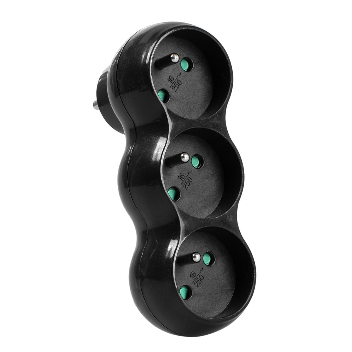 Czarny adapter zasilania z trzema gniazdami. Adapter ma zaokrąglony kształt. Tło białe.