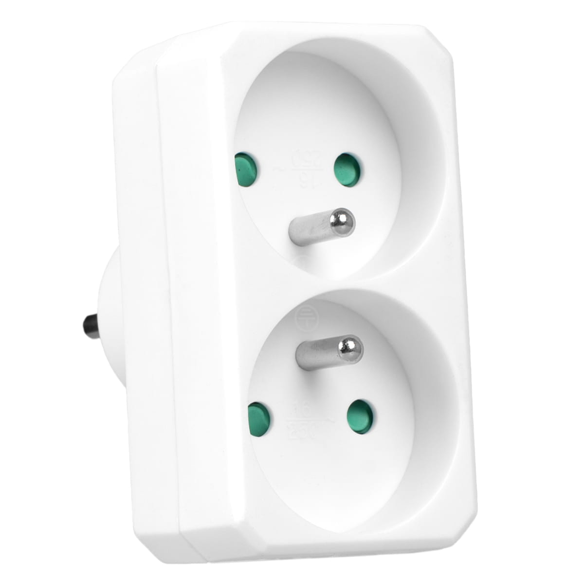 Biały podwójny adapter elektryczny z dwoma gniazdami i wtyczką, lekko pochylony. Widoczne zielone akcenty.