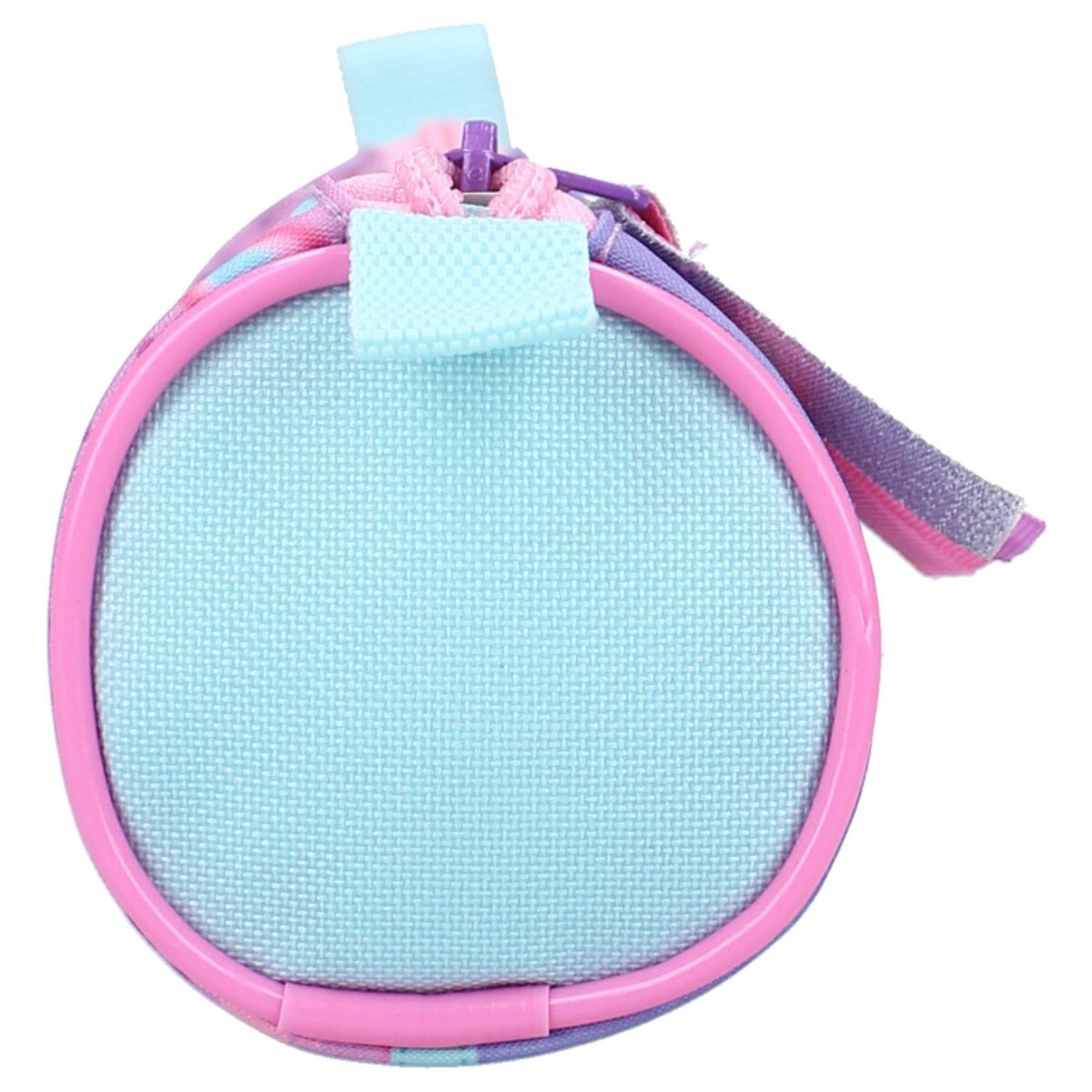 Ein rundes Federmäppchen, rosa mit babyblauem Innenraum und einem pinkfarbenen Reißverschluss.