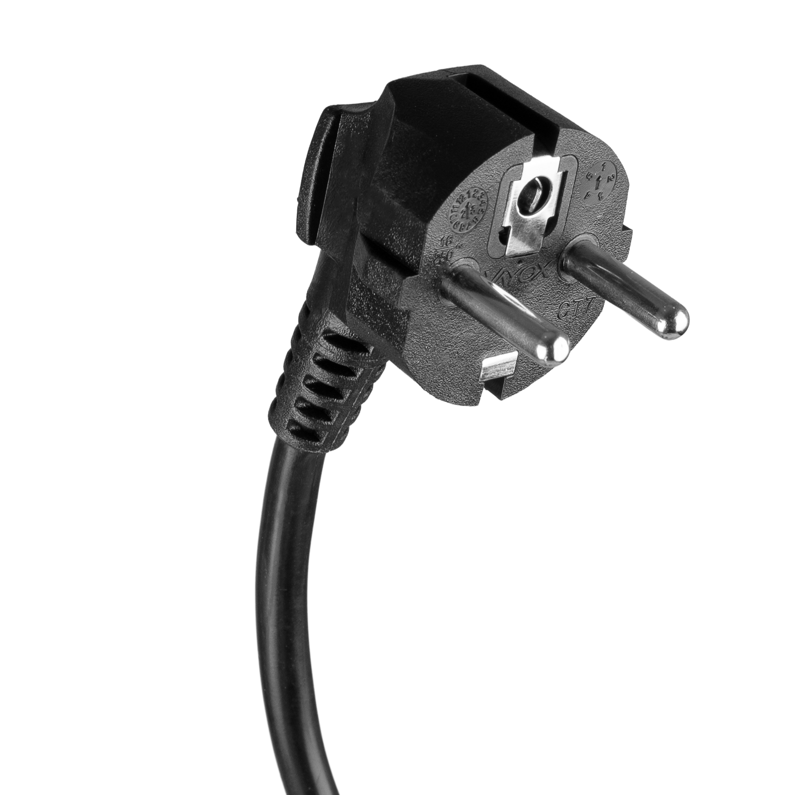 Zbliżenie czarnej wtyczki z dwoma pinami. Białe tło.