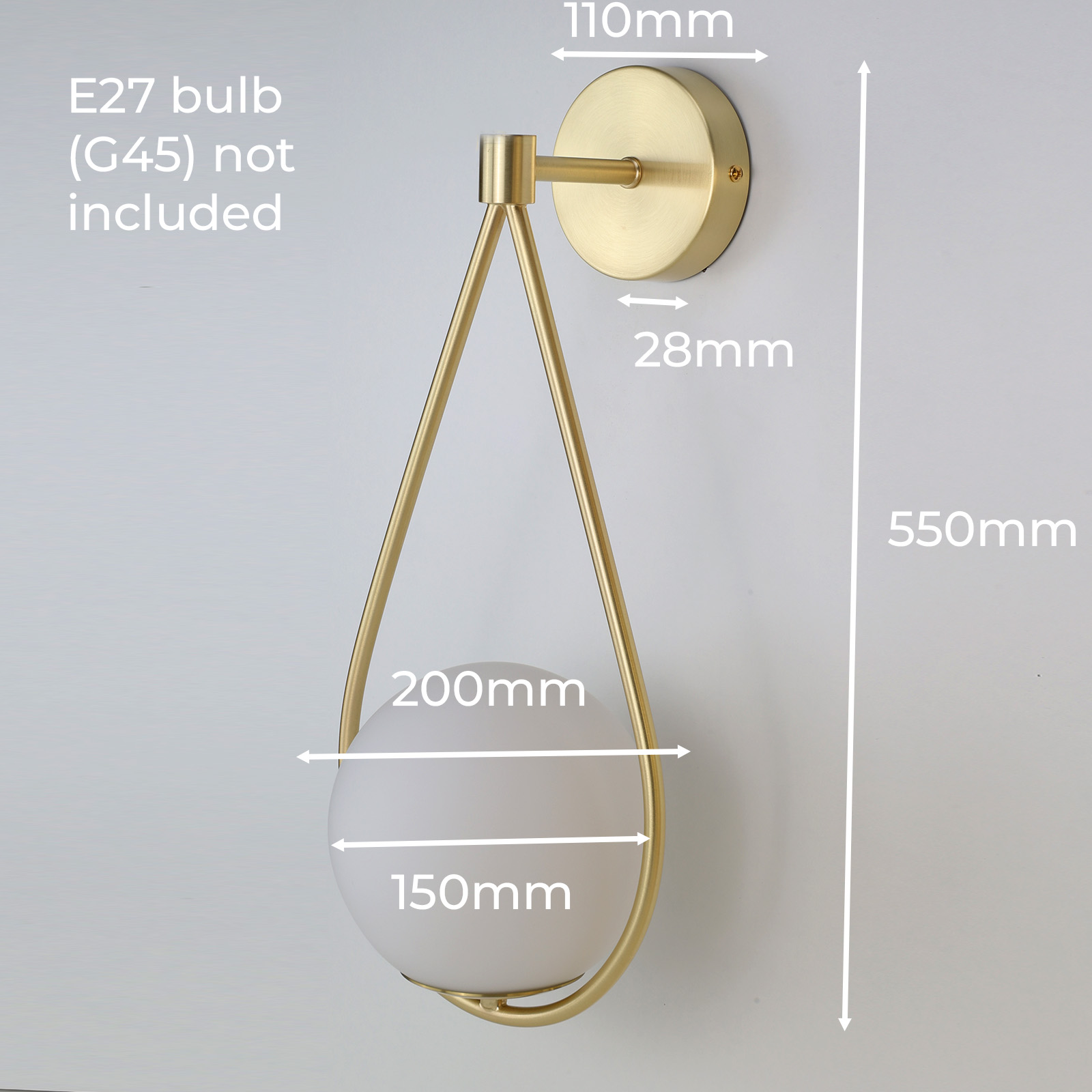 Una lámpara de pared con marco dorado y bombilla blanca, incluyendo dimensiones. La bombilla no está incluida.