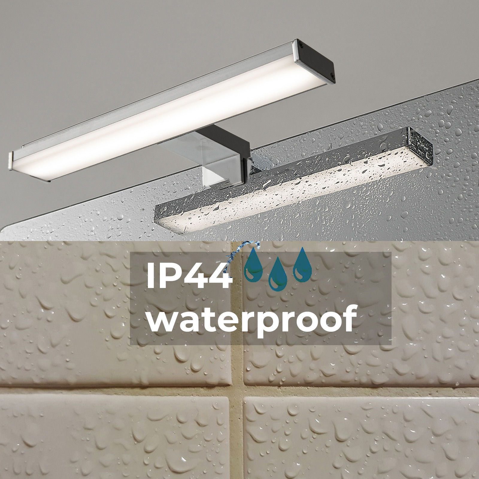 Una lámpara de espejo impermeable con gotas de agua, montada en una pared alicatada.
