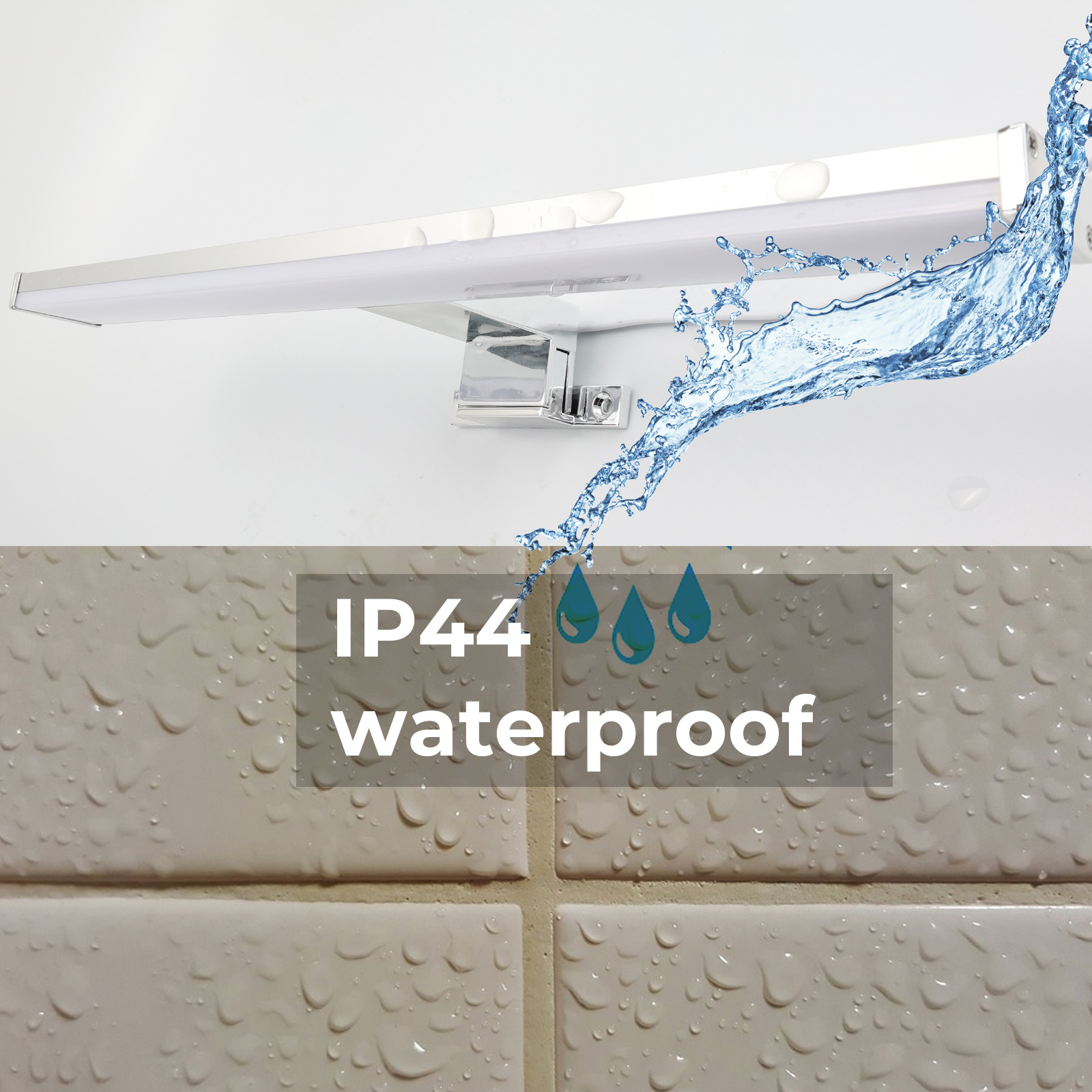 Una lámpara de espejo con salpicaduras de agua, mostrando la clasificación IP44 impermeable en una pared de azulejos.