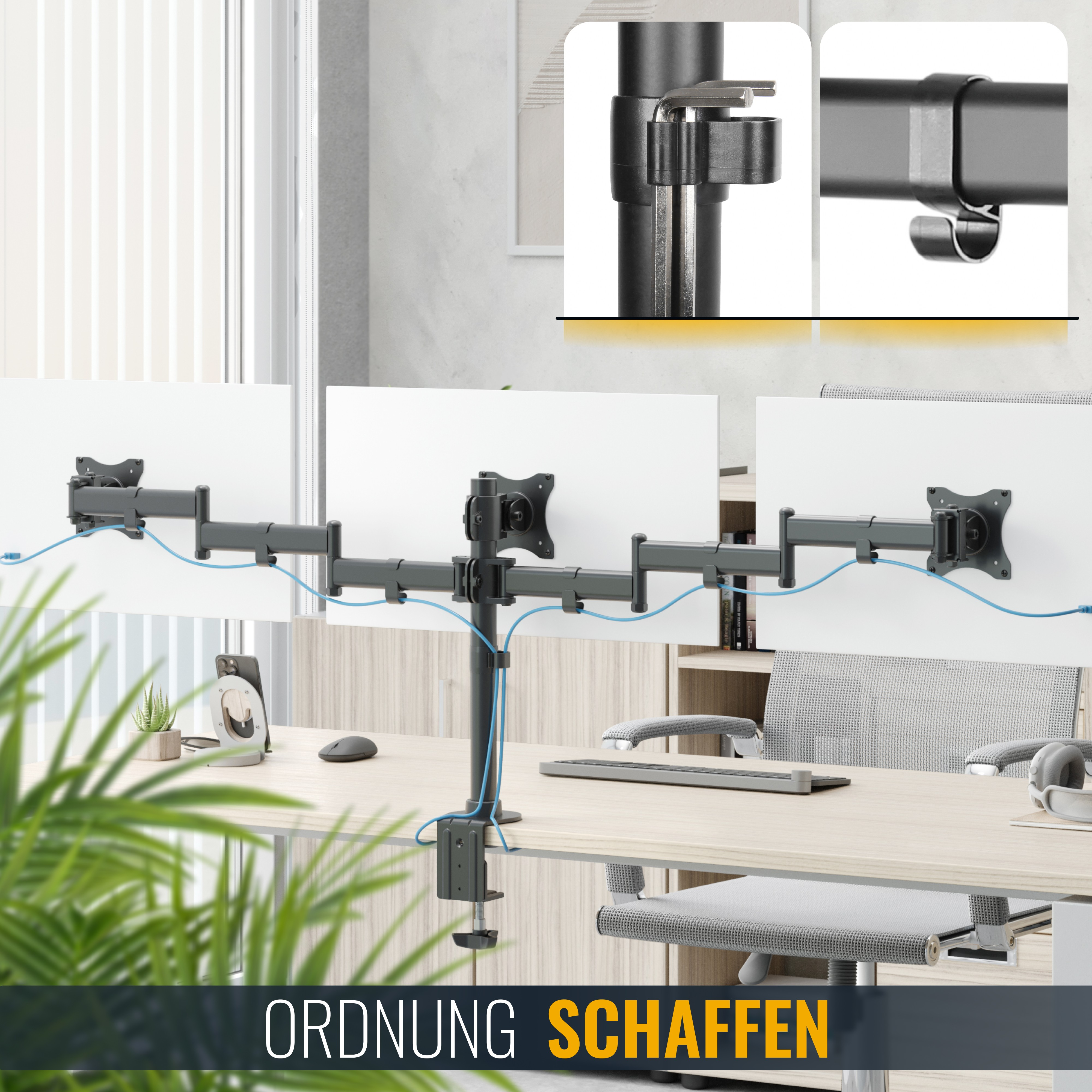 Dreifache Monitor-Einrichtung mit Kabelmanagement, die eine saubere Schreibtischorganisation und ein ergonomisches Arbeitsplatzdesign in einer Büroumgebung zeigt.