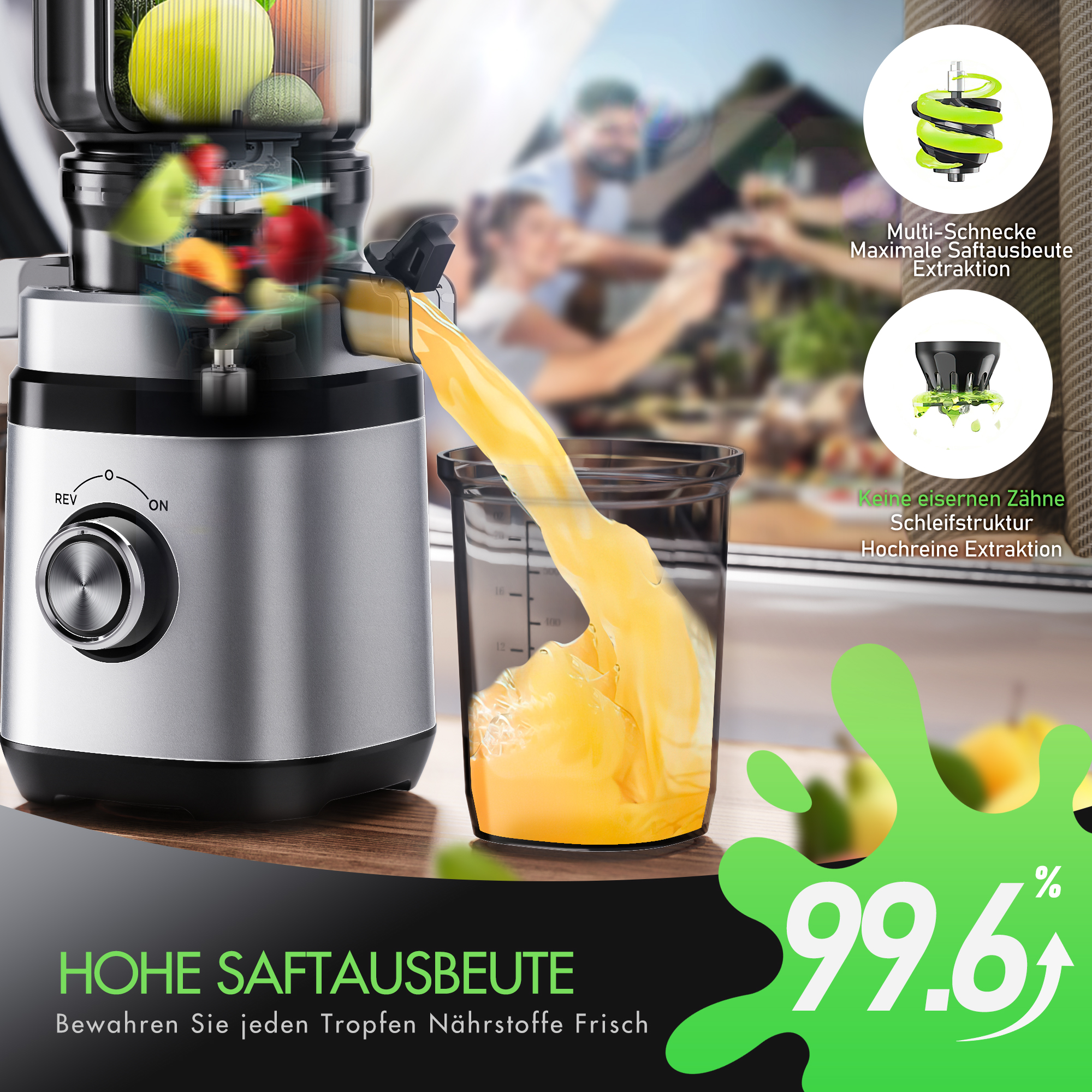 Ein Entsafter gießt Orangensaft in ein Glas. Grafiken heben seine Eigenschaften hervor: Mehrfachschrauben-Extraktion und hohe Saftausbeute.