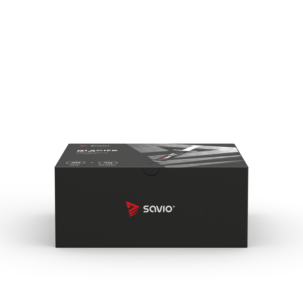 Czarne pudełko z białym tekstem i czerwonym logo. Pudełko jest na białym tle.