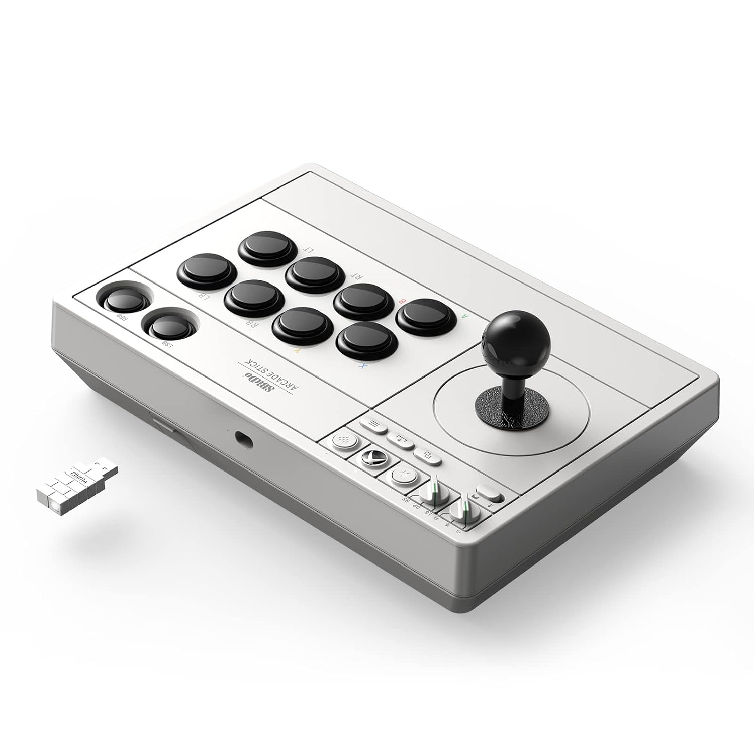 Szary joystick do gier z przyciskami, joystickiem i odbiornikiem USB. Tło jest białe.