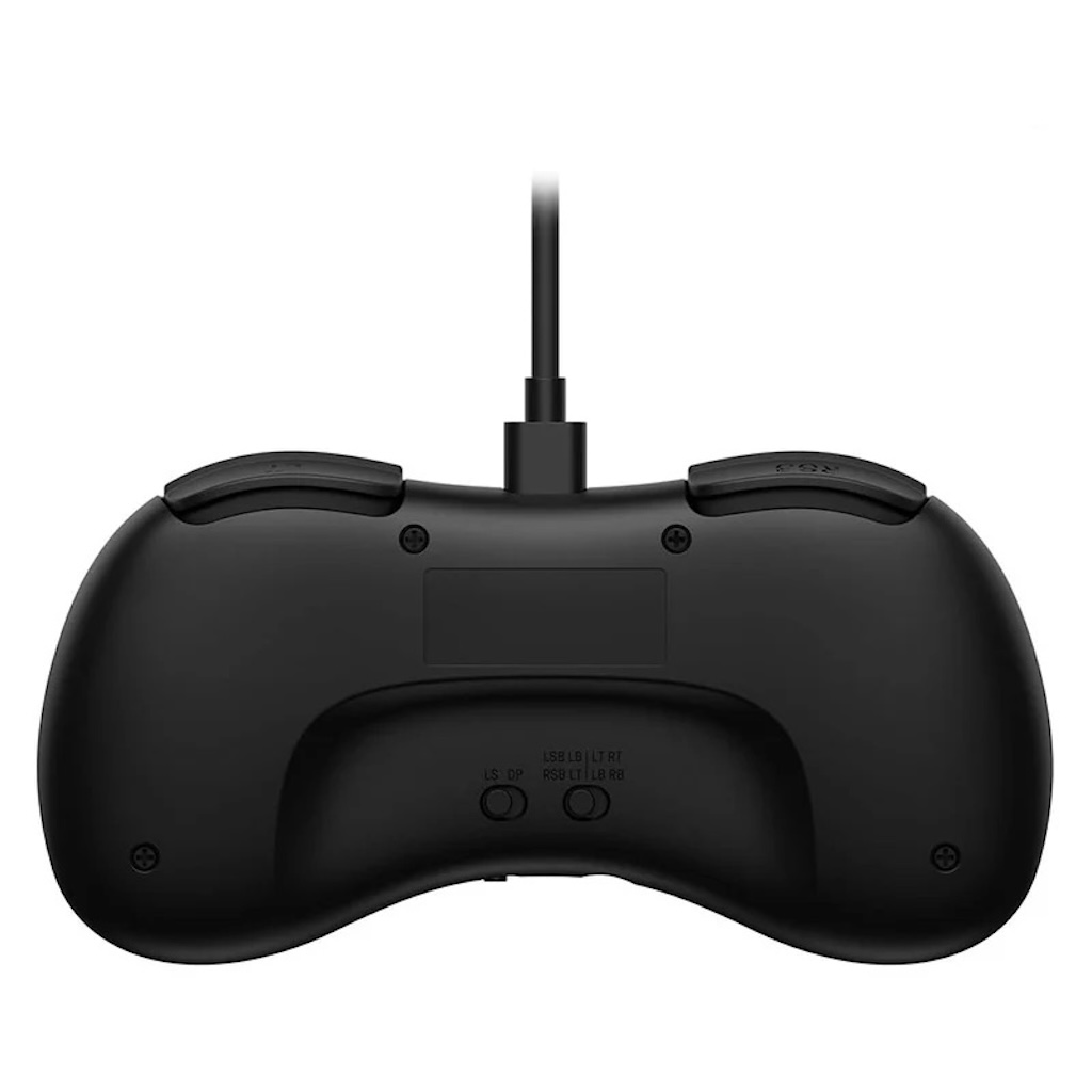 Controller nero, vista posteriore, con un cavo collegato. Due pulsanti ed etichette visibili.